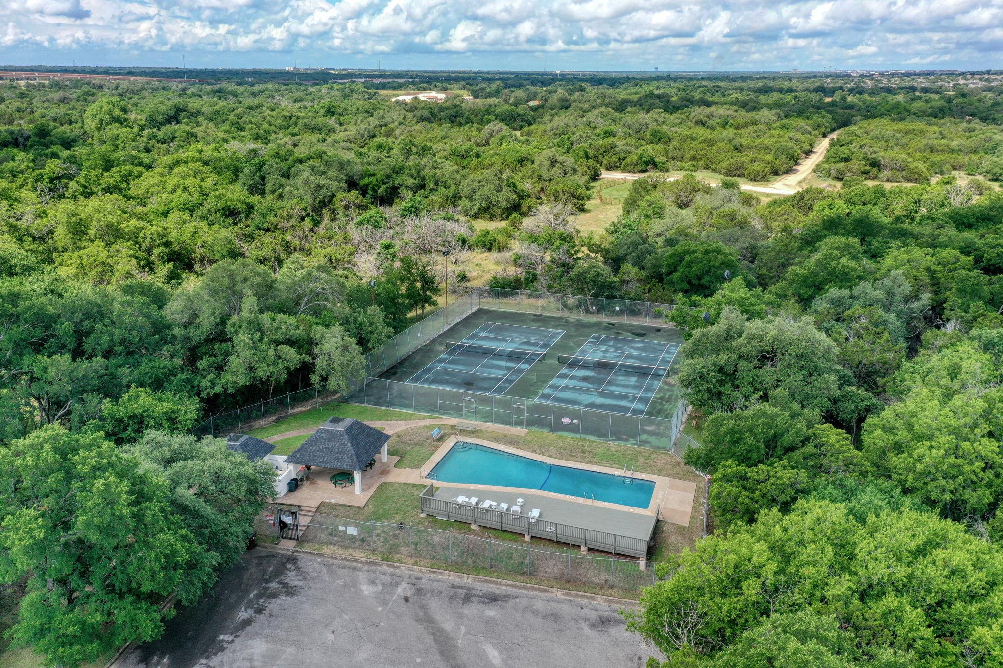 1604 W Creek Loop, Round Rock, TX 78681