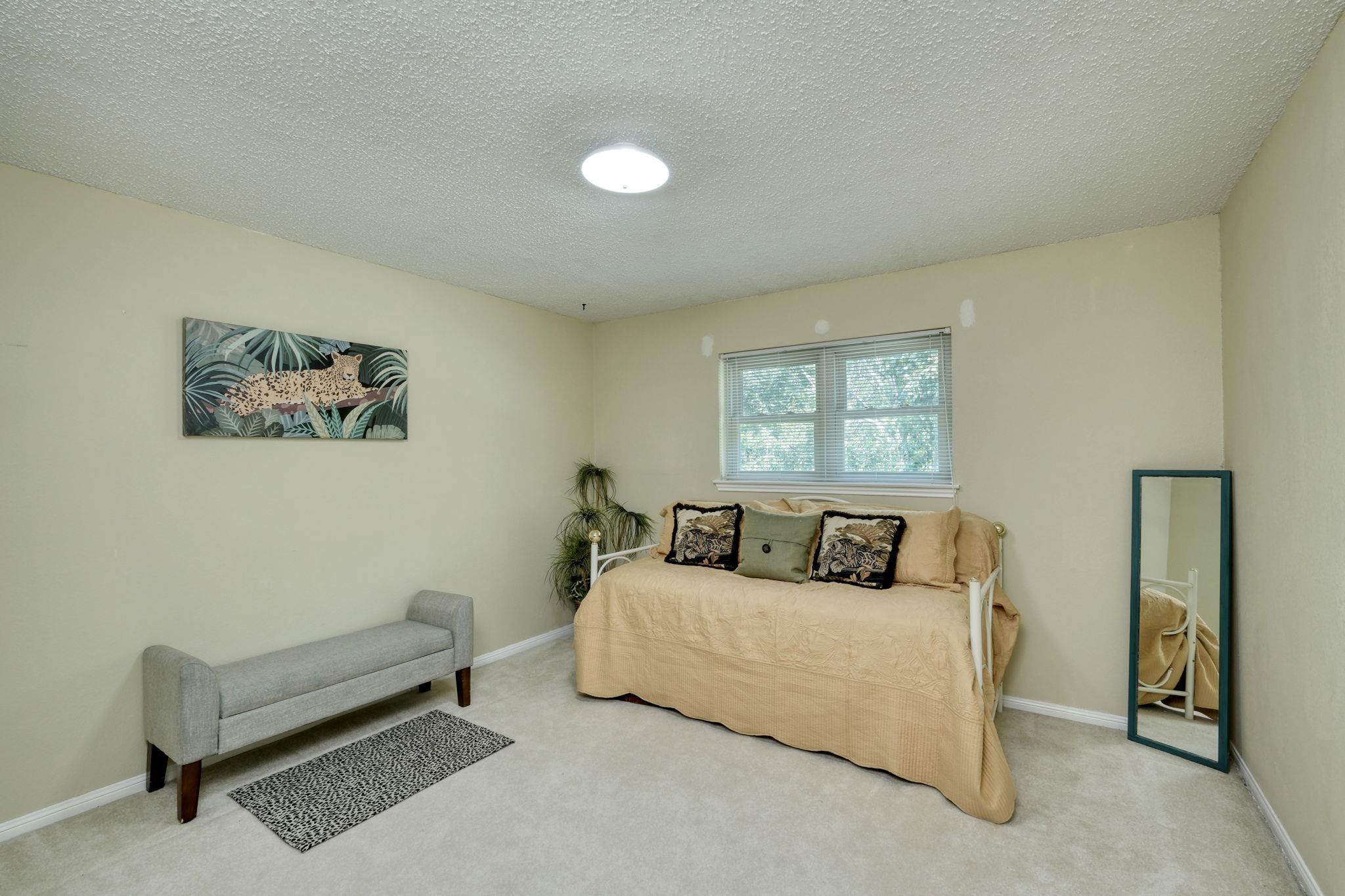 1604 W Creek Loop, Round Rock, TX 78681
