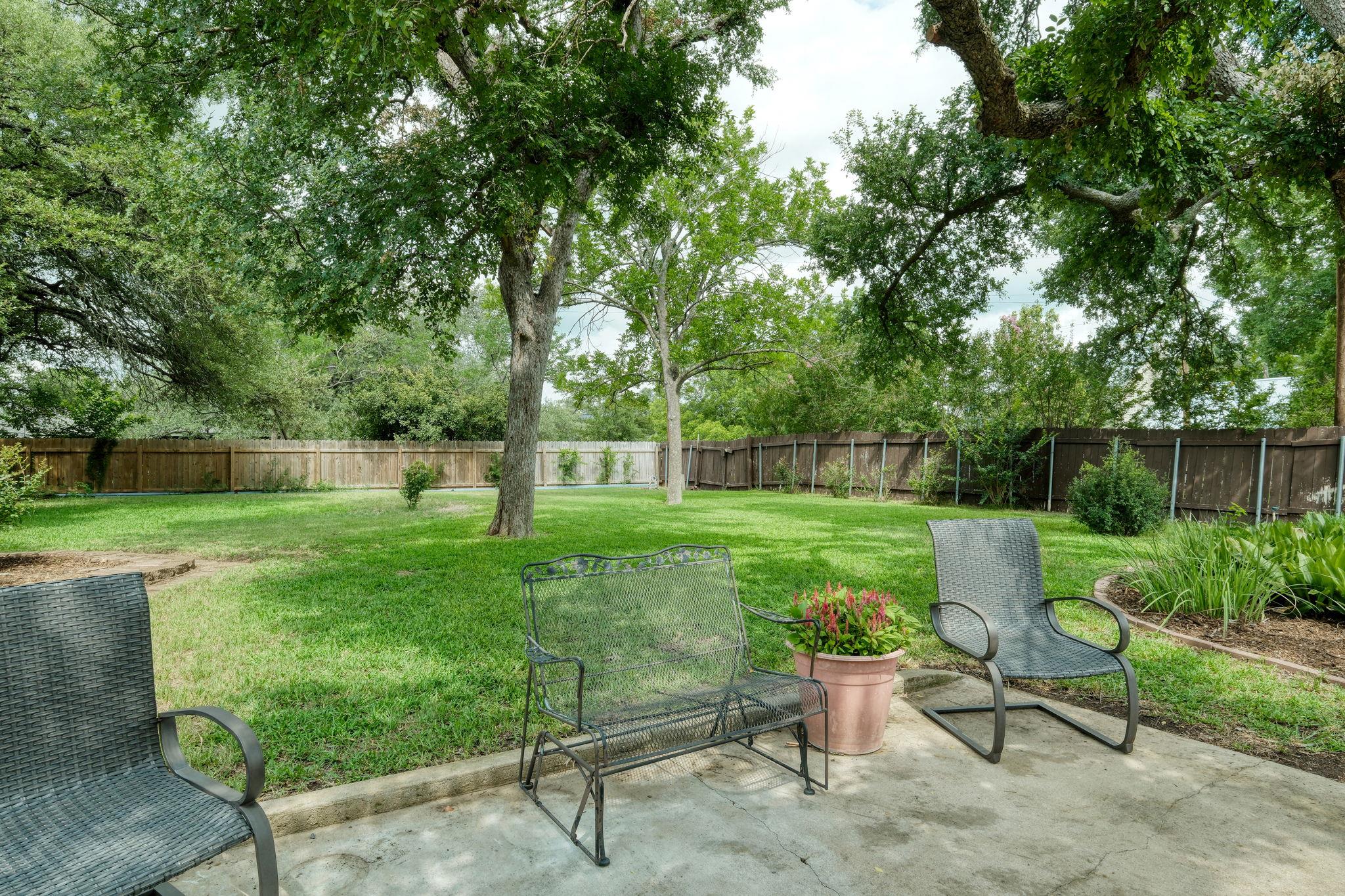 1604 W Creek Loop, Round Rock, TX 78681