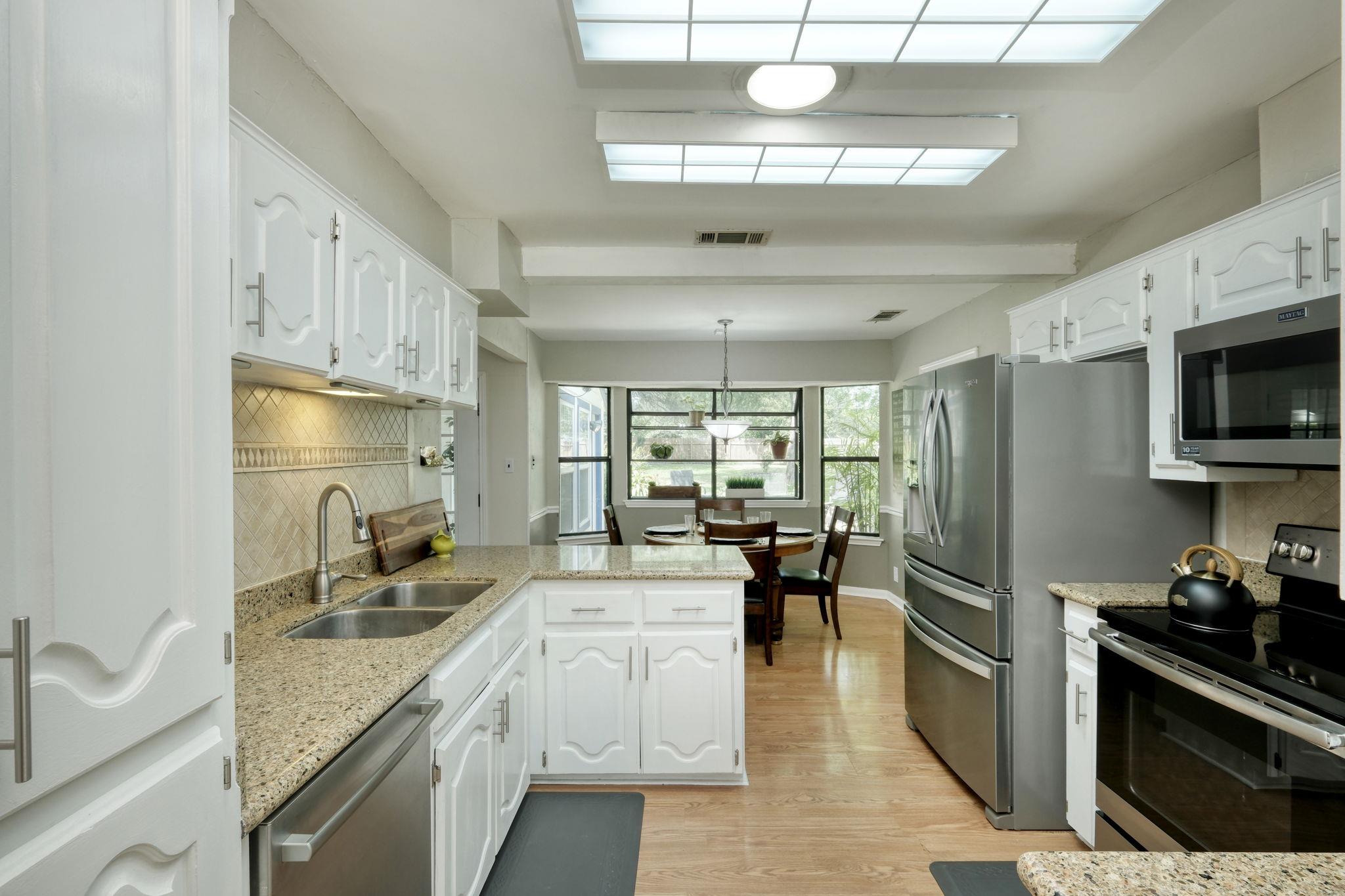 1604 W Creek Loop, Round Rock, TX 78681