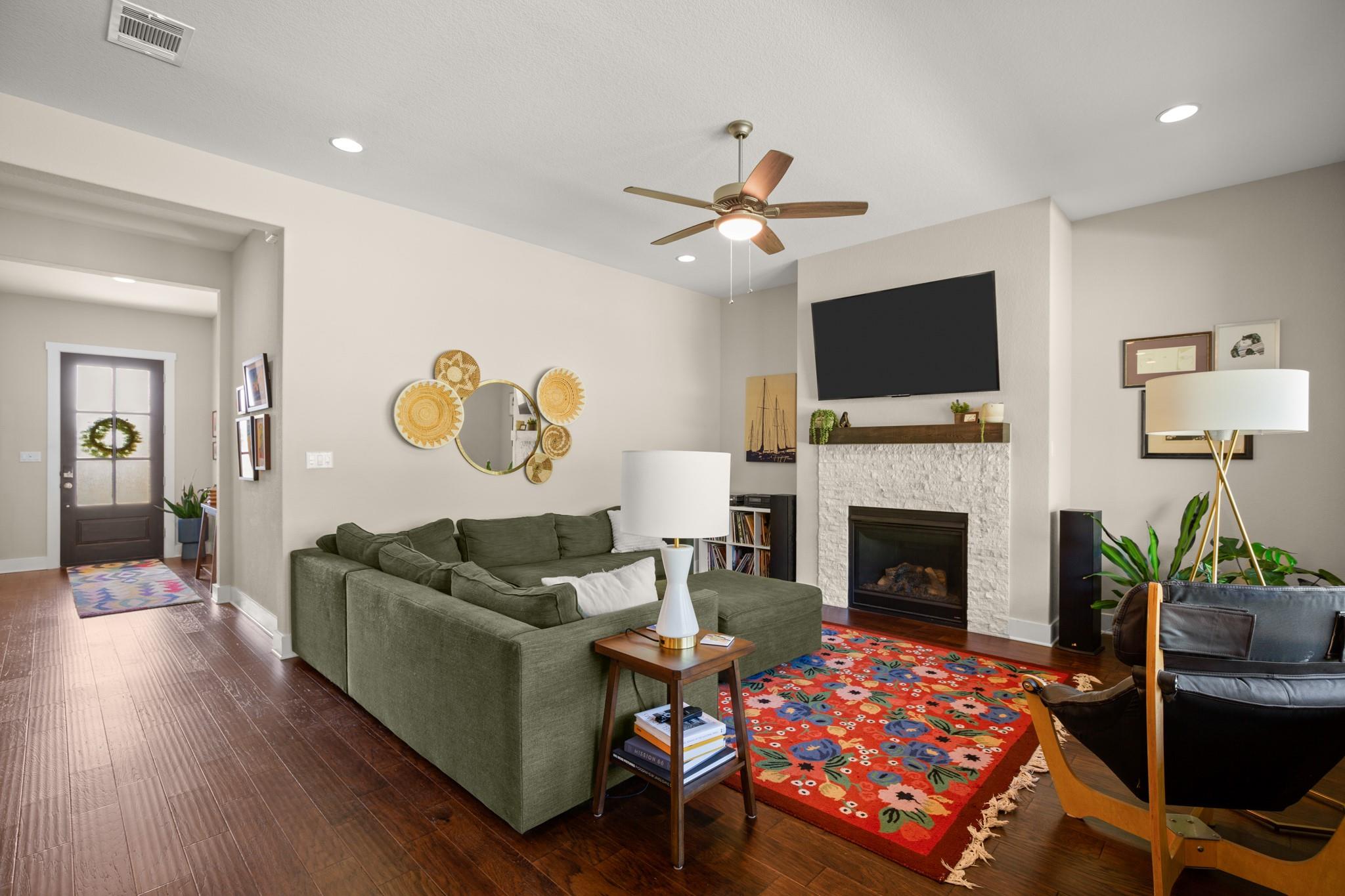 1609 Indian Apple Way, Leander, TX 78641
