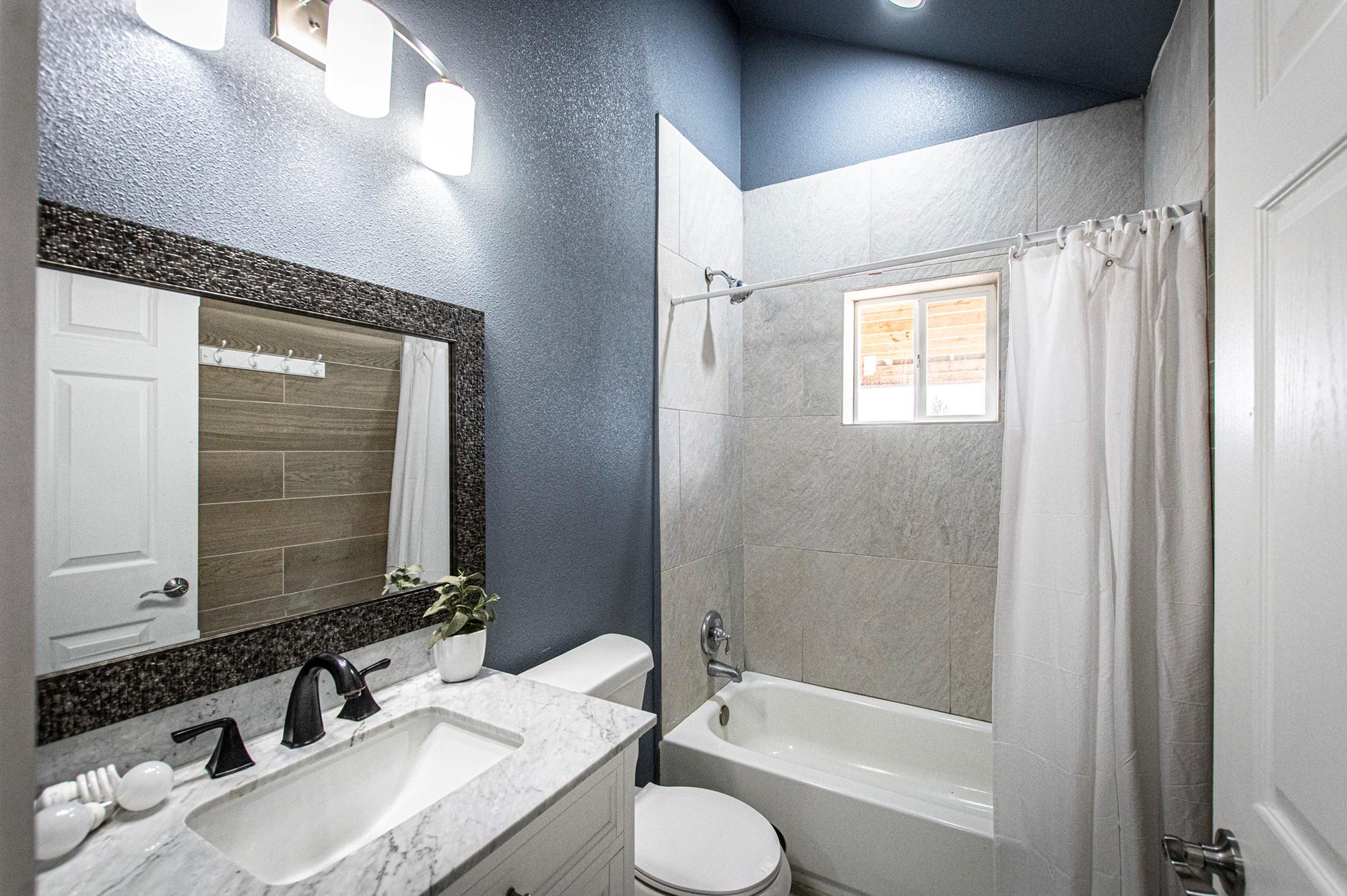 3370 Pettytown Rd, Dale, TX 78616