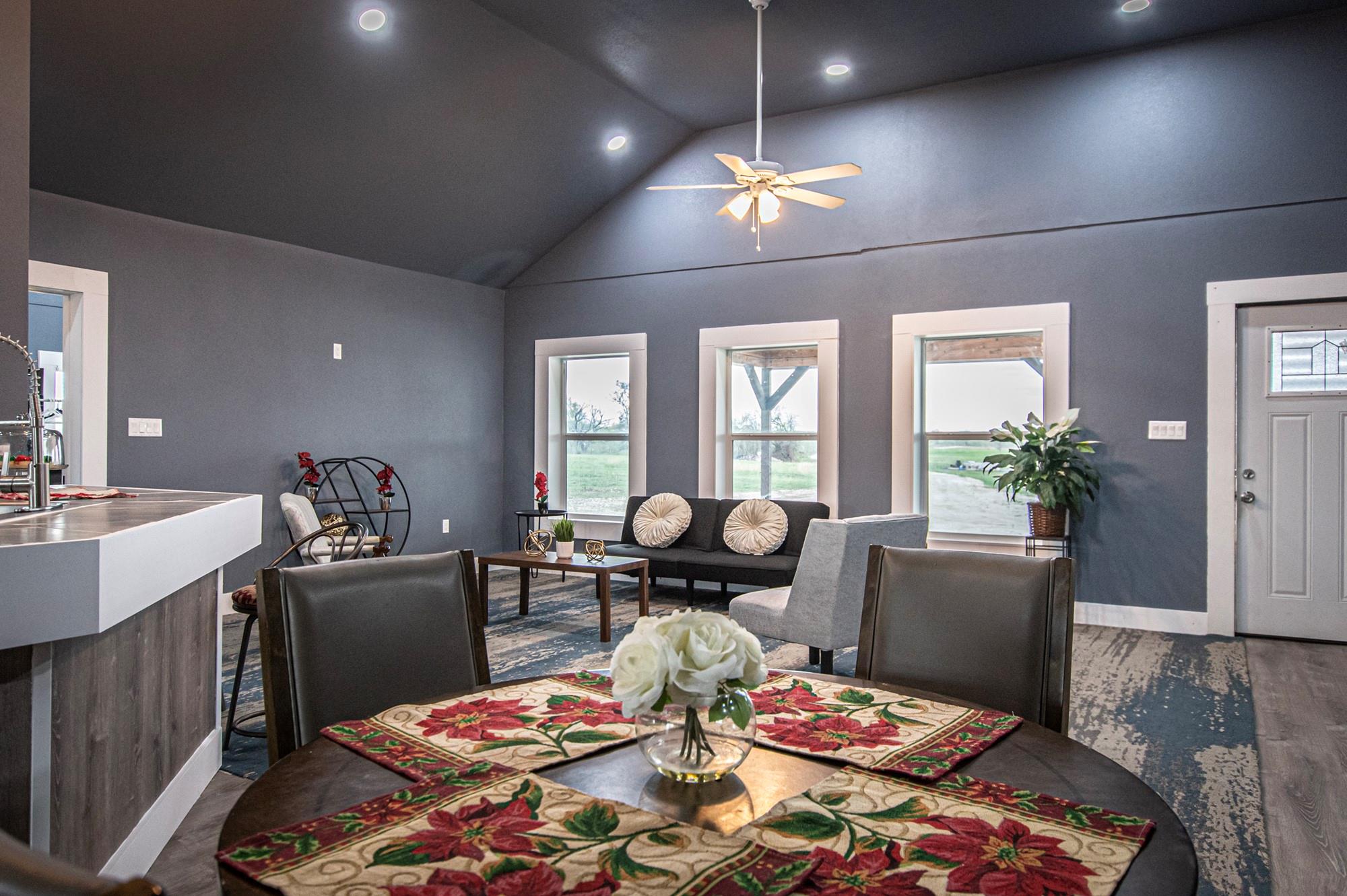 3370 Pettytown Rd, Dale, TX 78616