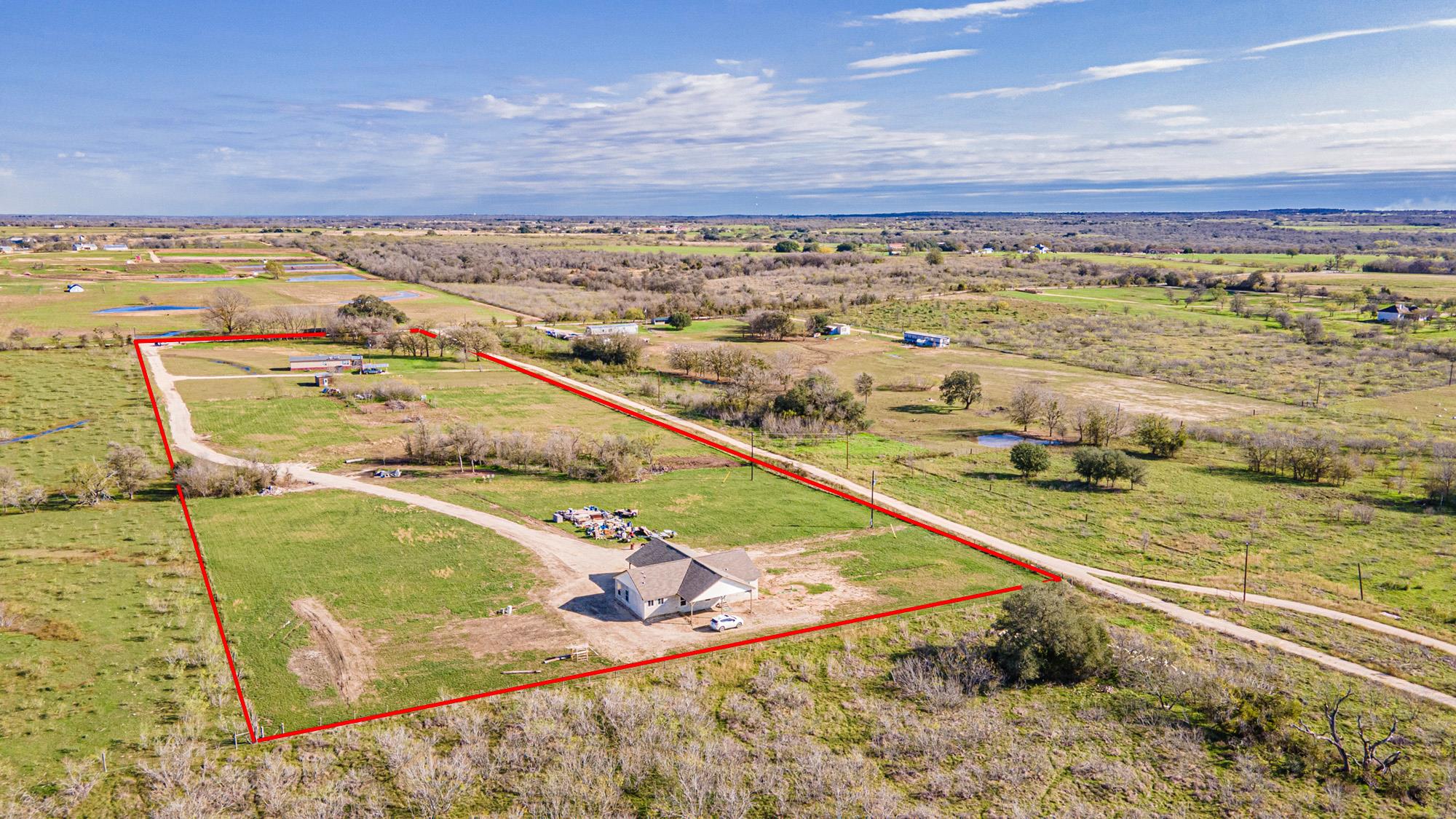 3370 Pettytown Rd, Dale, TX 78616