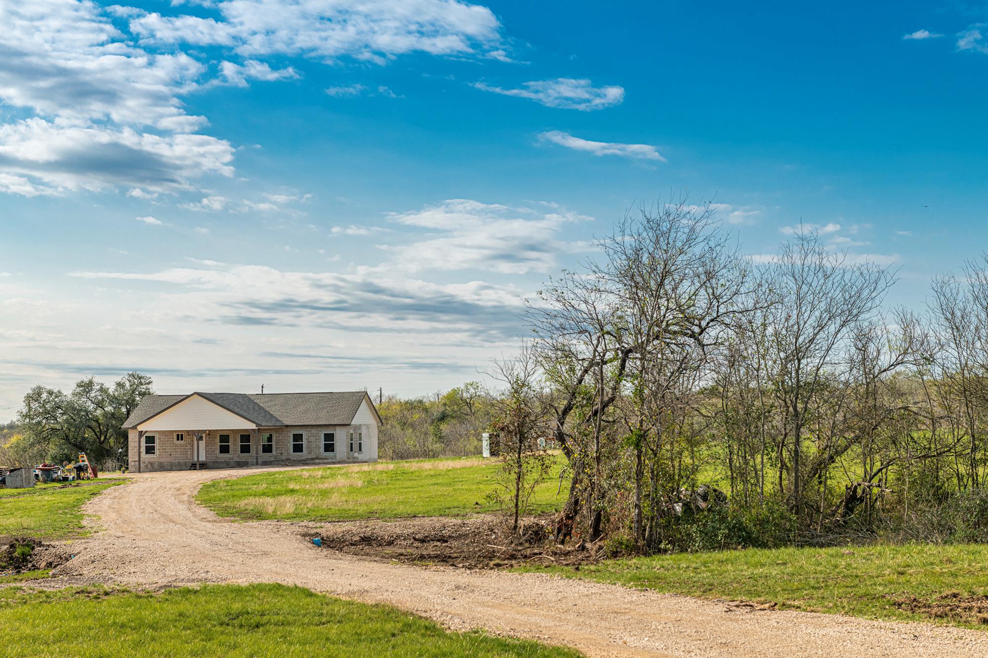 3370 Pettytown Rd, Dale, TX 78616