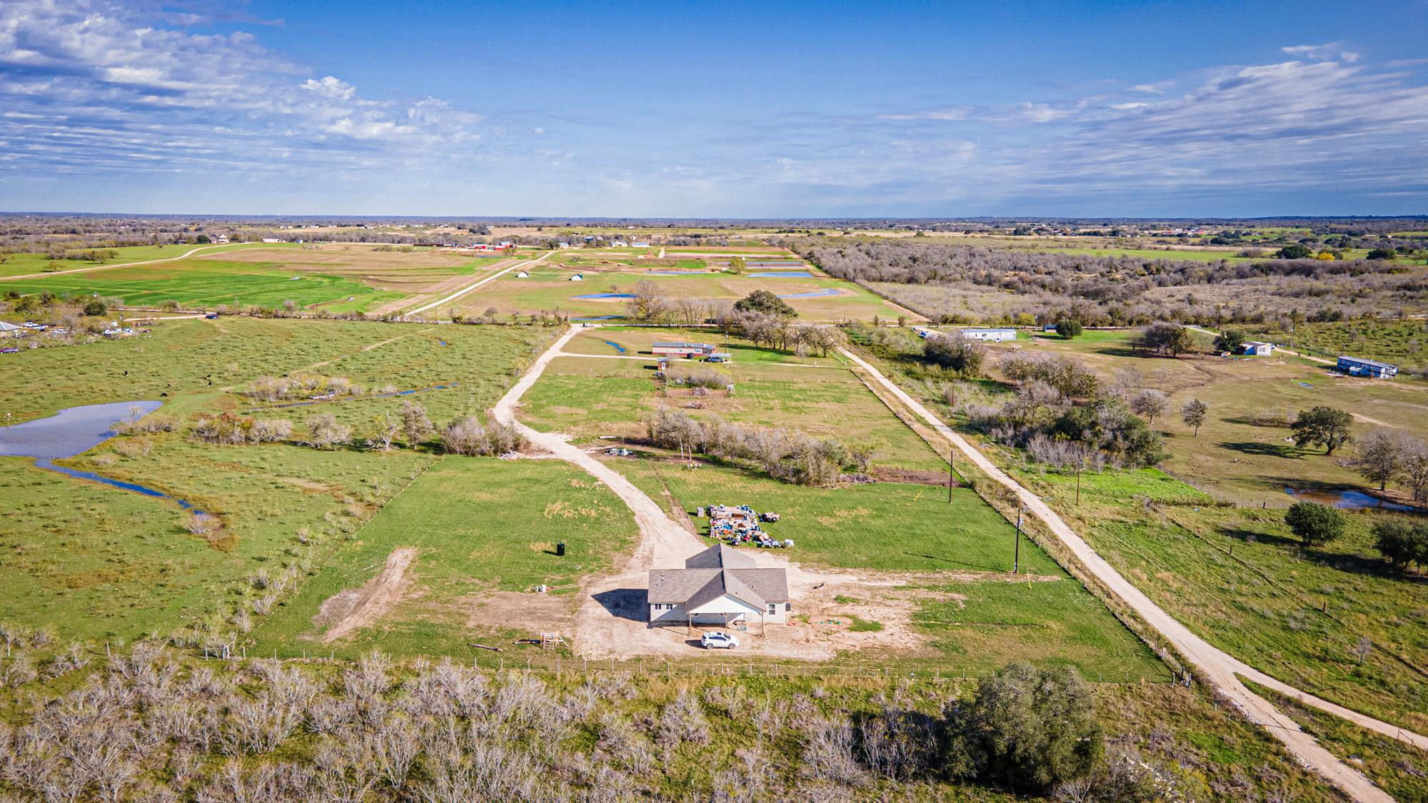 3370 Pettytown Rd, Dale, TX 78616
