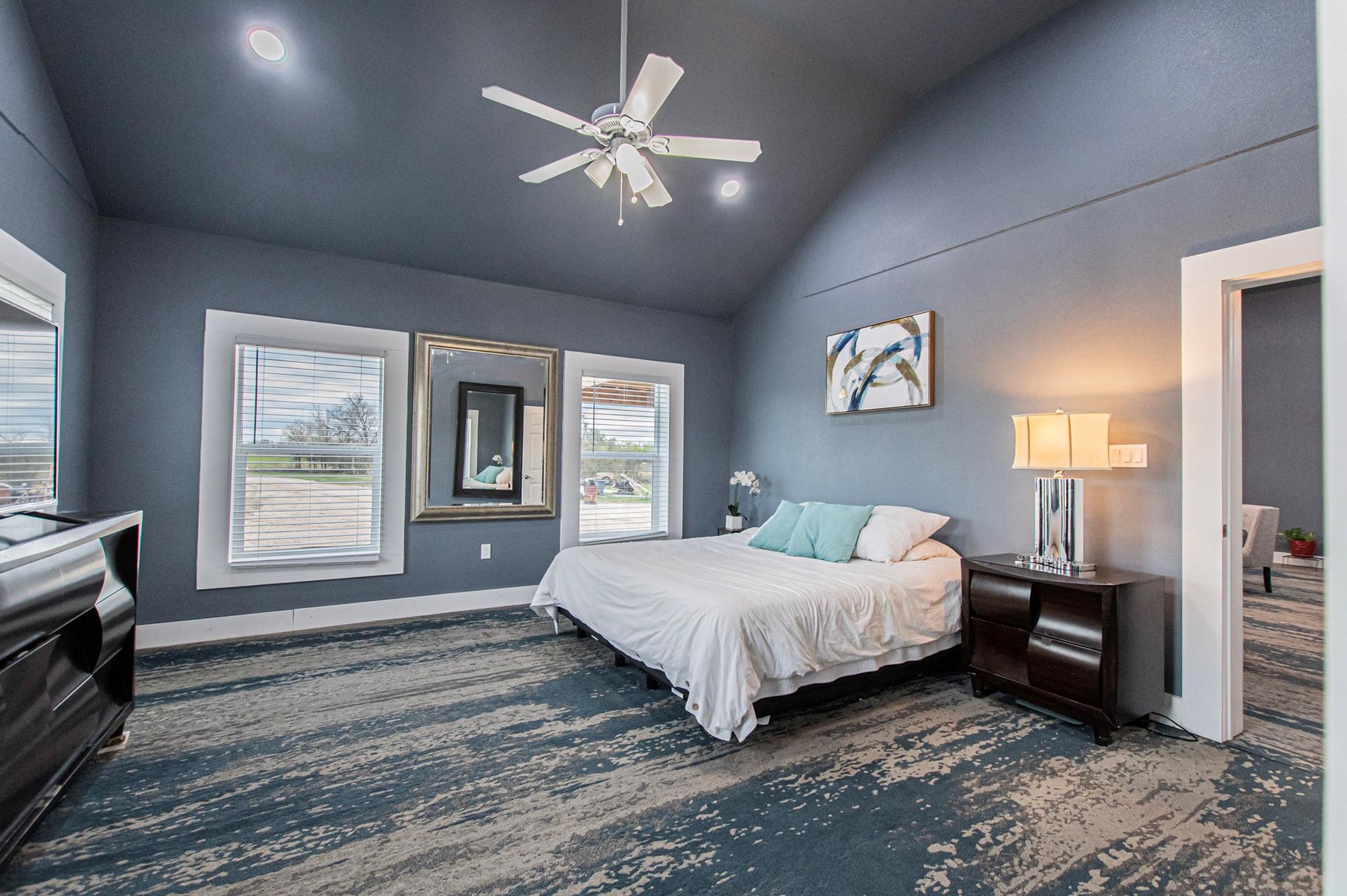 3370 Pettytown Rd, Dale, TX 78616