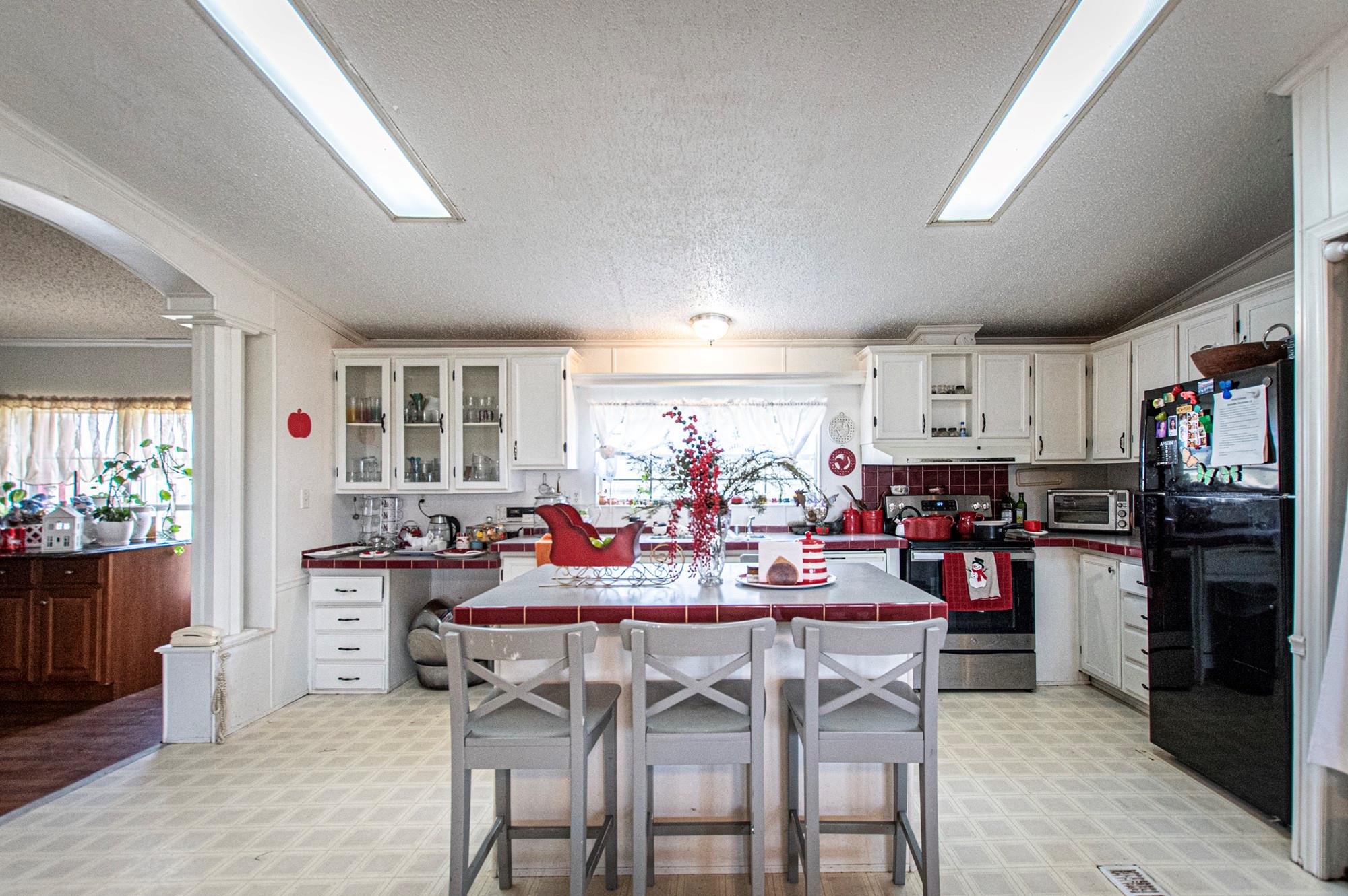 3370 Pettytown Rd, Dale, TX 78616