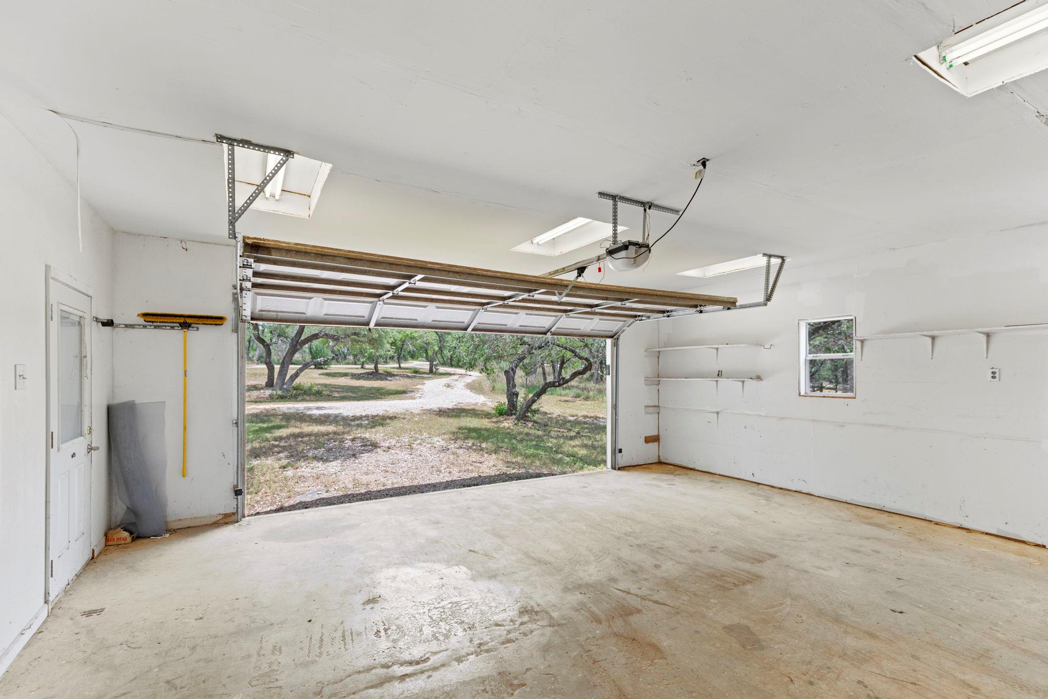20001 Hamilton Pool Rd, Dripping Springs, TX 78620