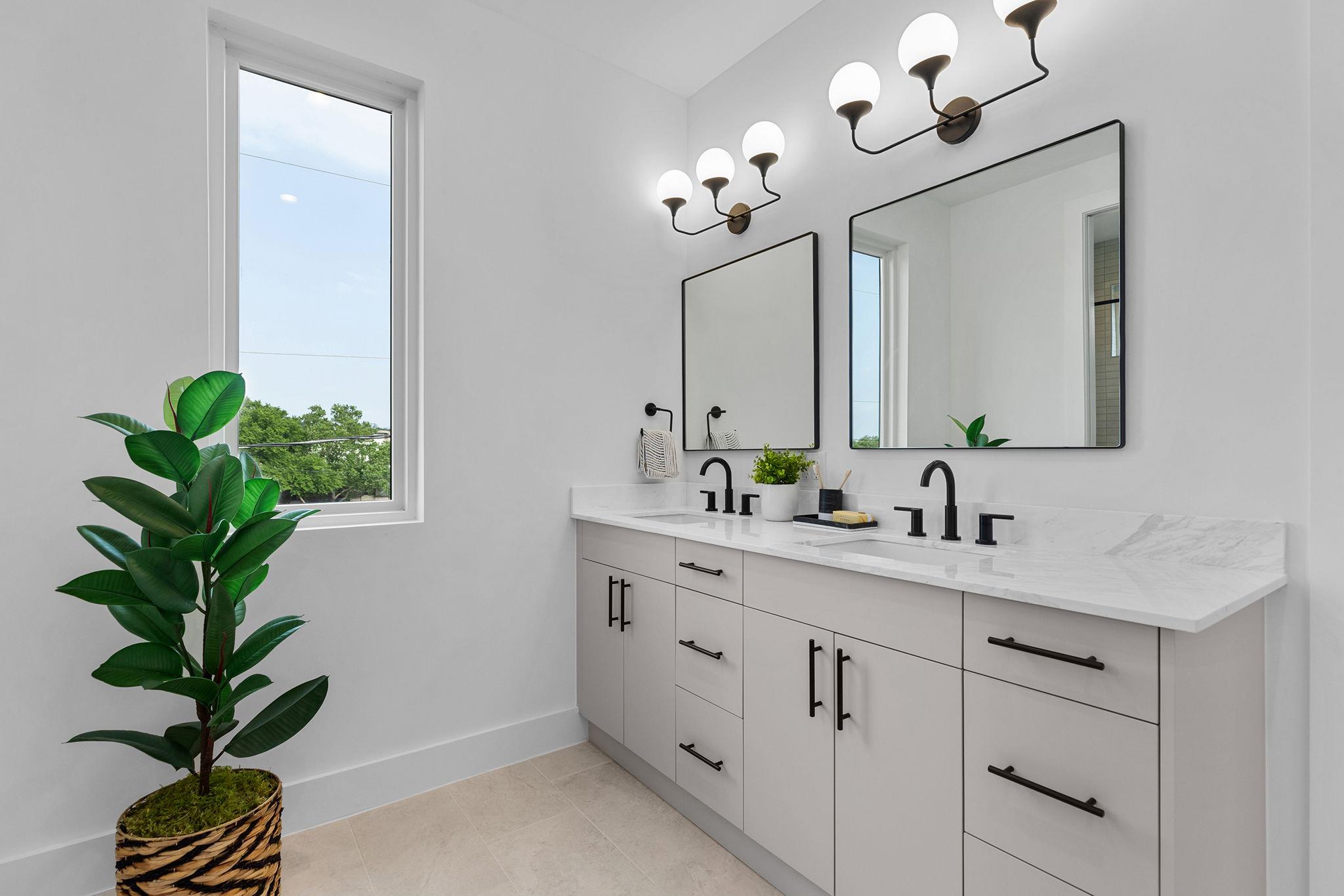 1119 Fairmount Ave, Austin, TX 78704