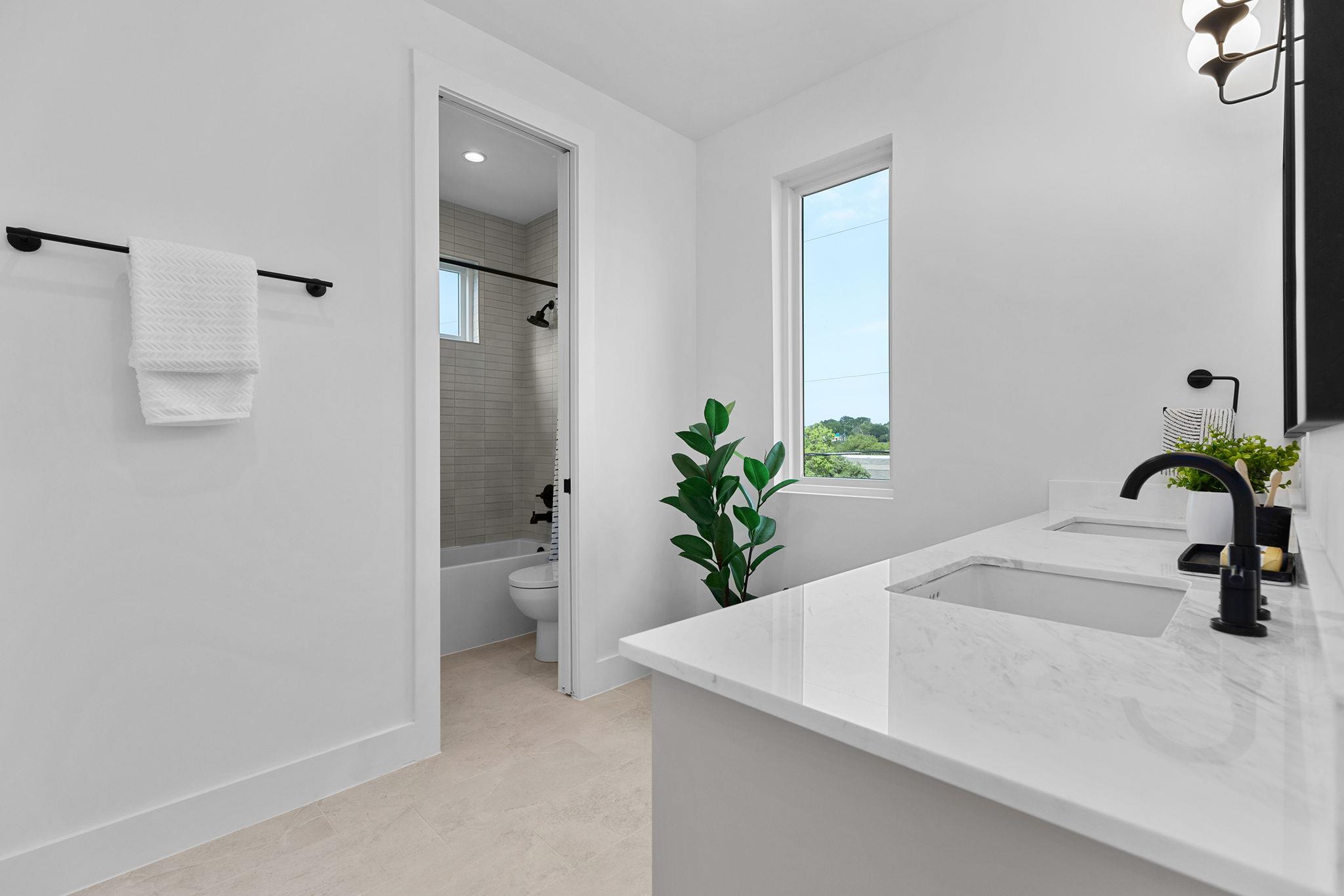 1119 Fairmount Ave, Austin, TX 78704