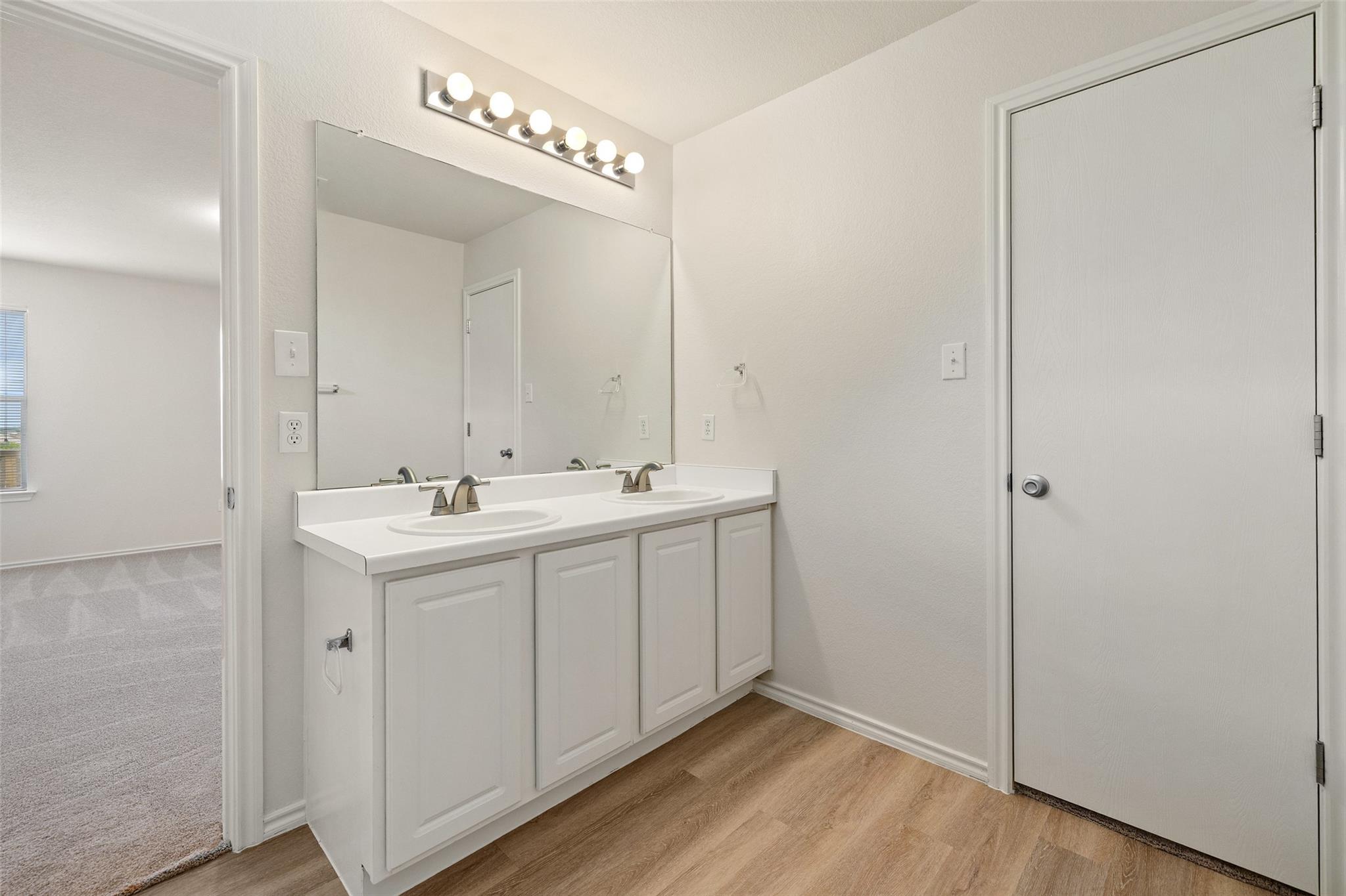 320 Brandons Way, Buda, TX 78610