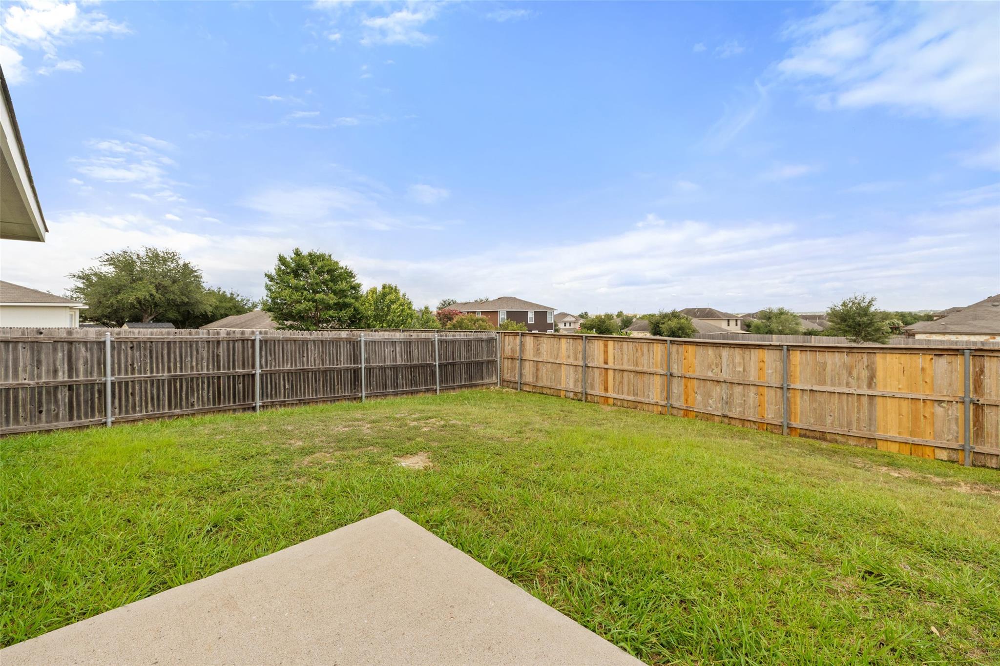 320 Brandons Way, Buda, TX 78610