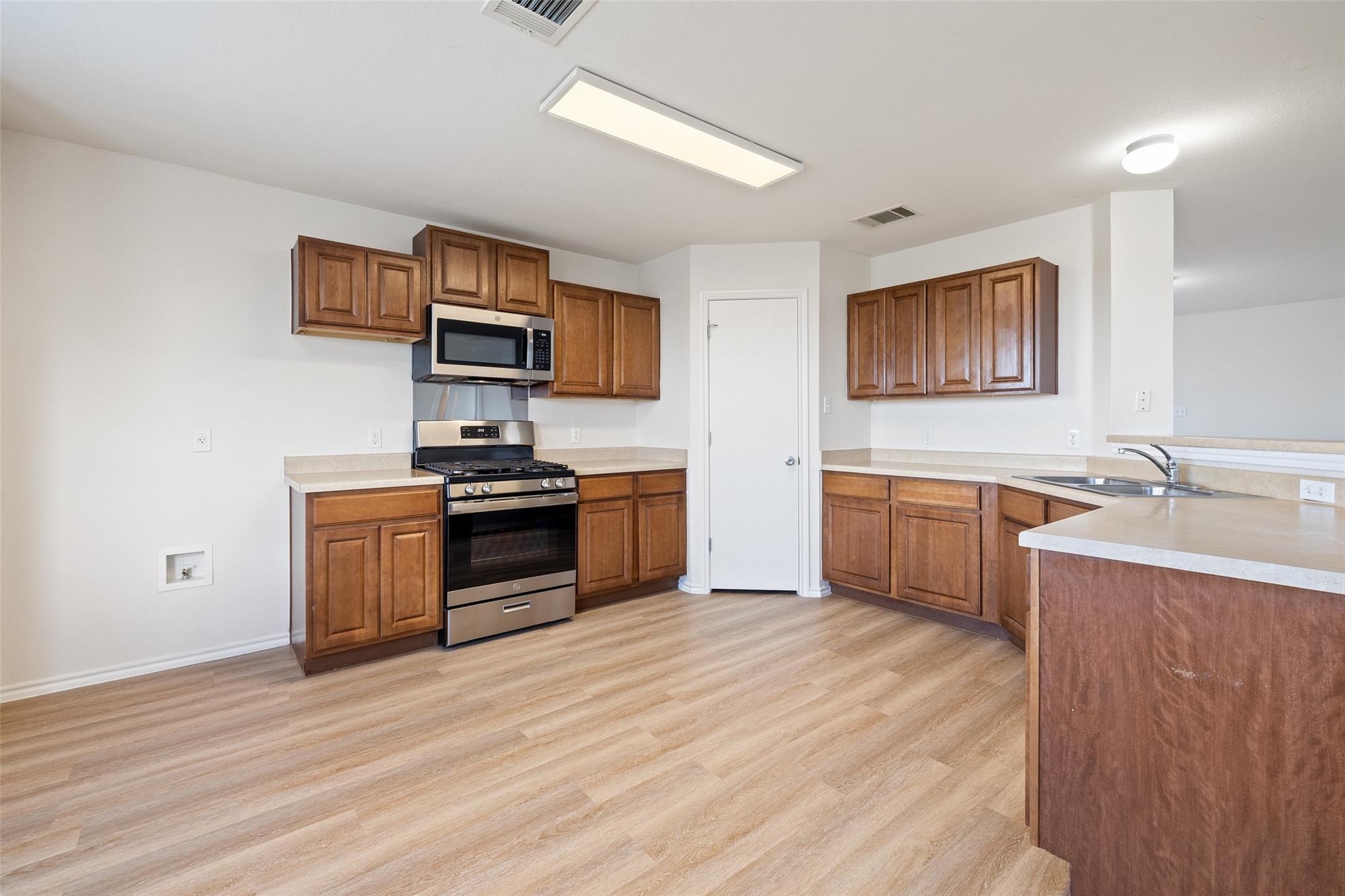 320 Brandons Way, Buda, TX 78610
