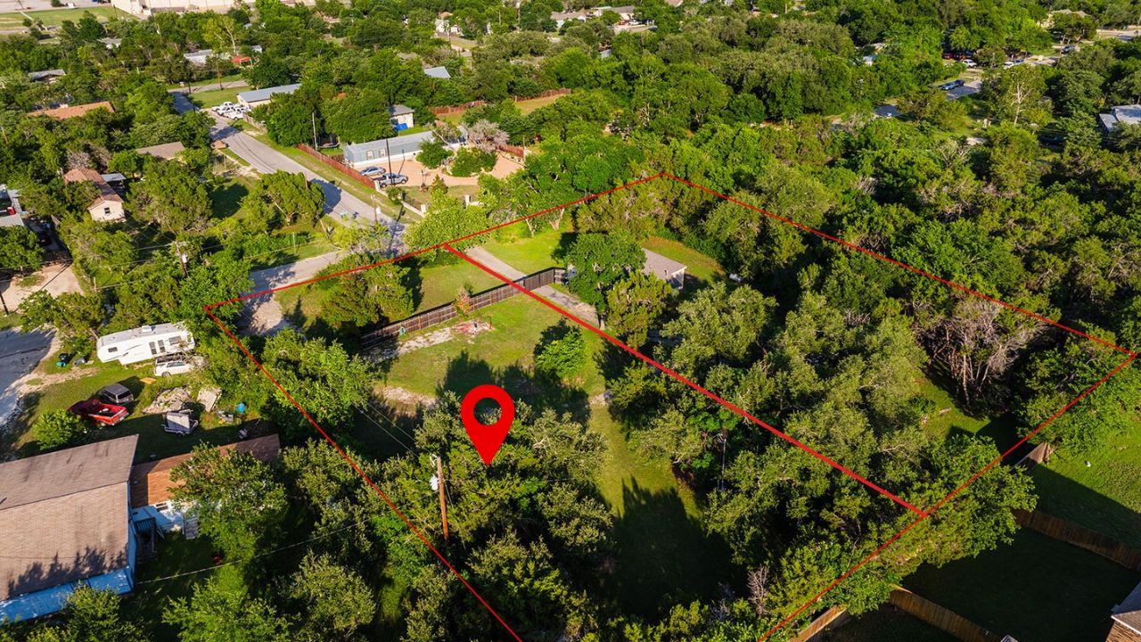 1305 High Chaparral Dr, Leander, TX 78641