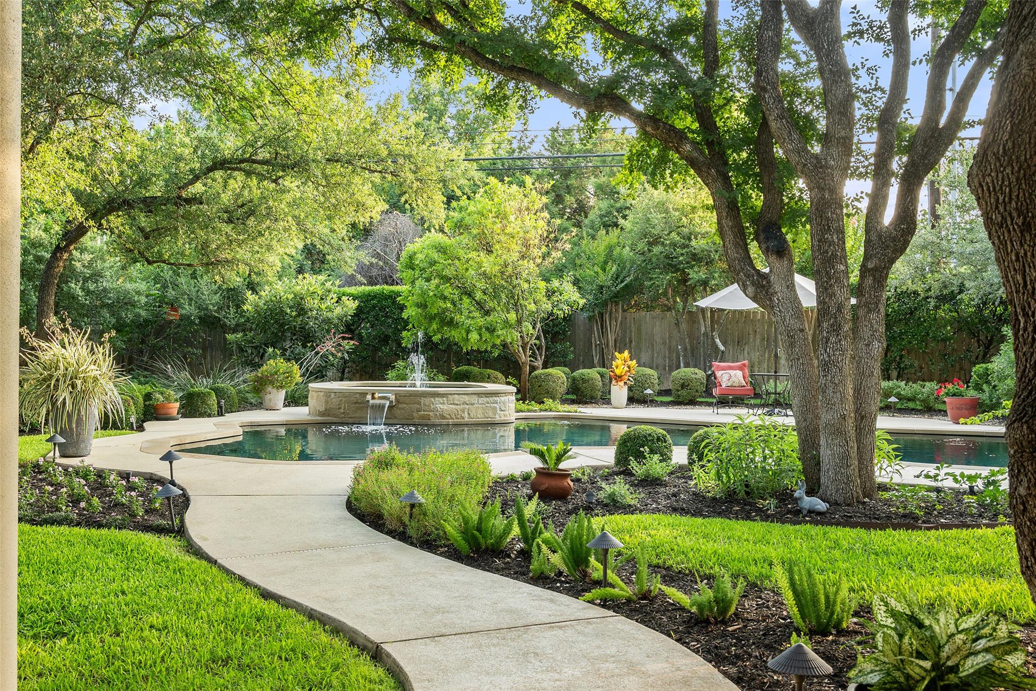 2319 Woodway Dr, Round Rock, TX 78681