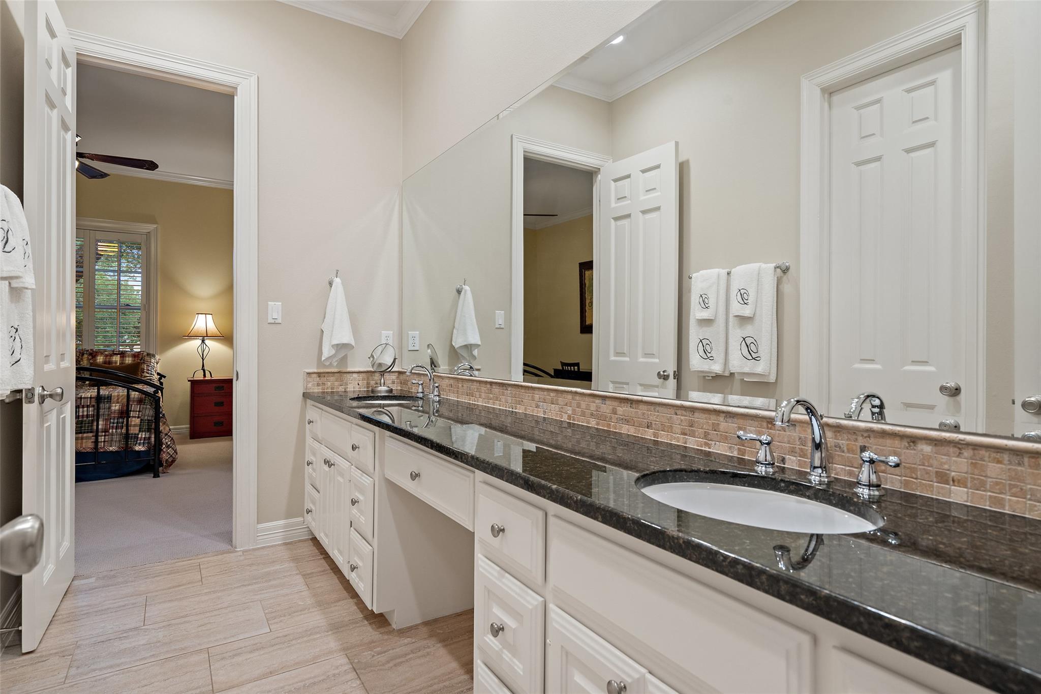 2319 Woodway Dr, Round Rock, TX 78681