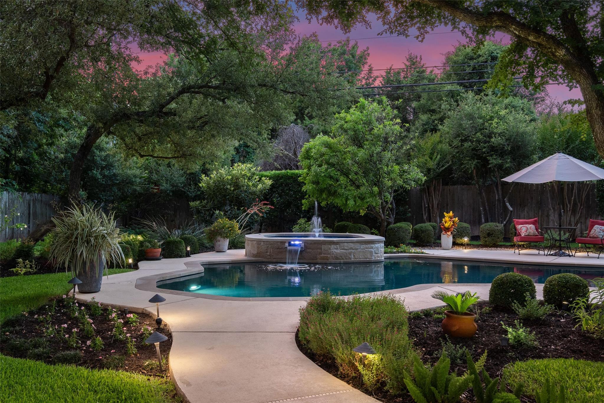2319 Woodway Dr, Round Rock, TX 78681
