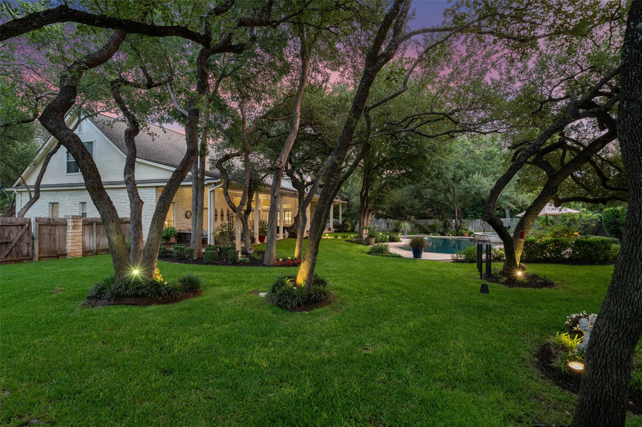 2319 Woodway Dr, Round Rock, TX 78681