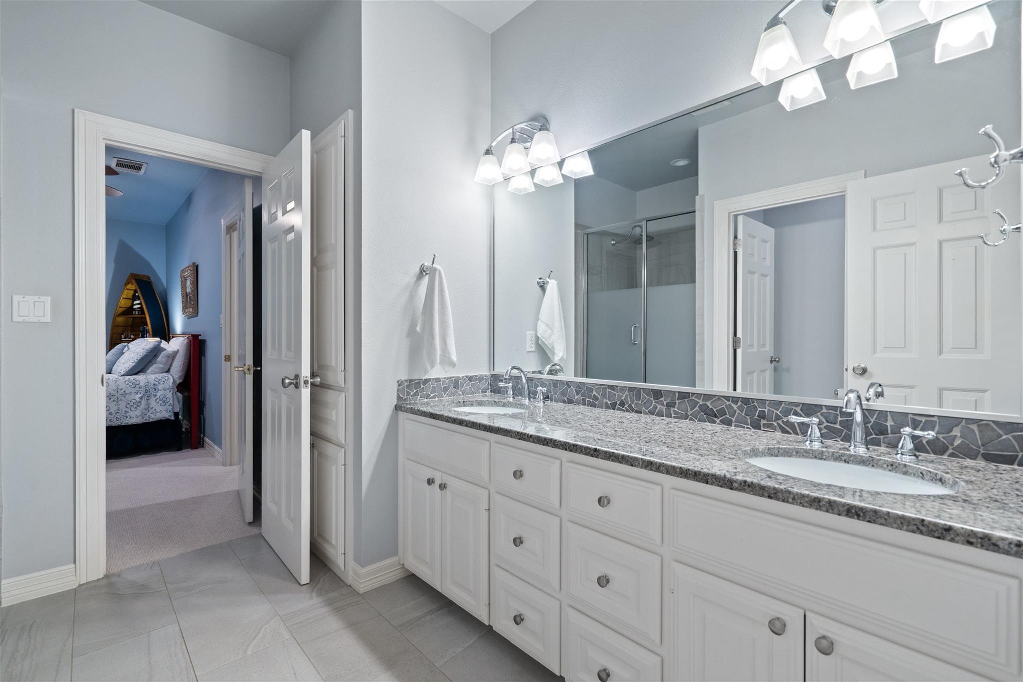 2319 Woodway Dr, Round Rock, TX 78681