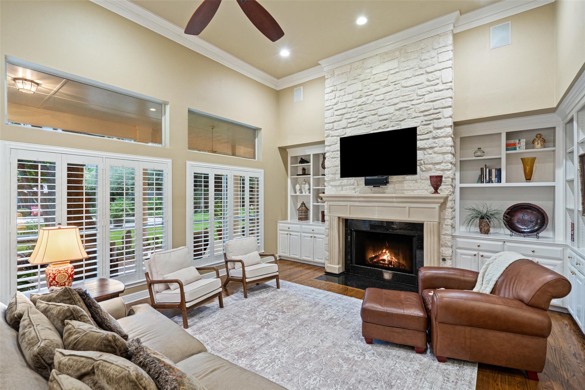 2319 Woodway Dr, Round Rock, TX 78681