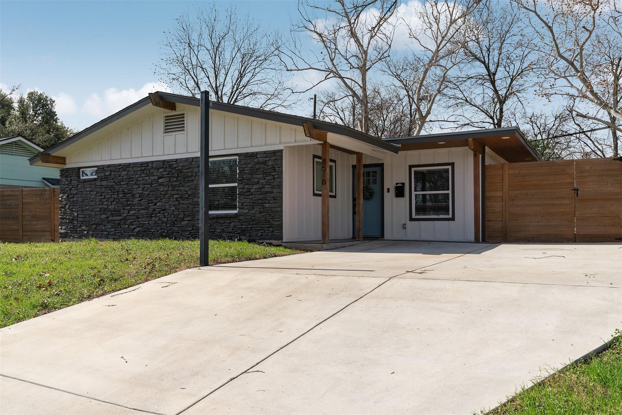 8516 Contour Dr, Austin, TX 78757