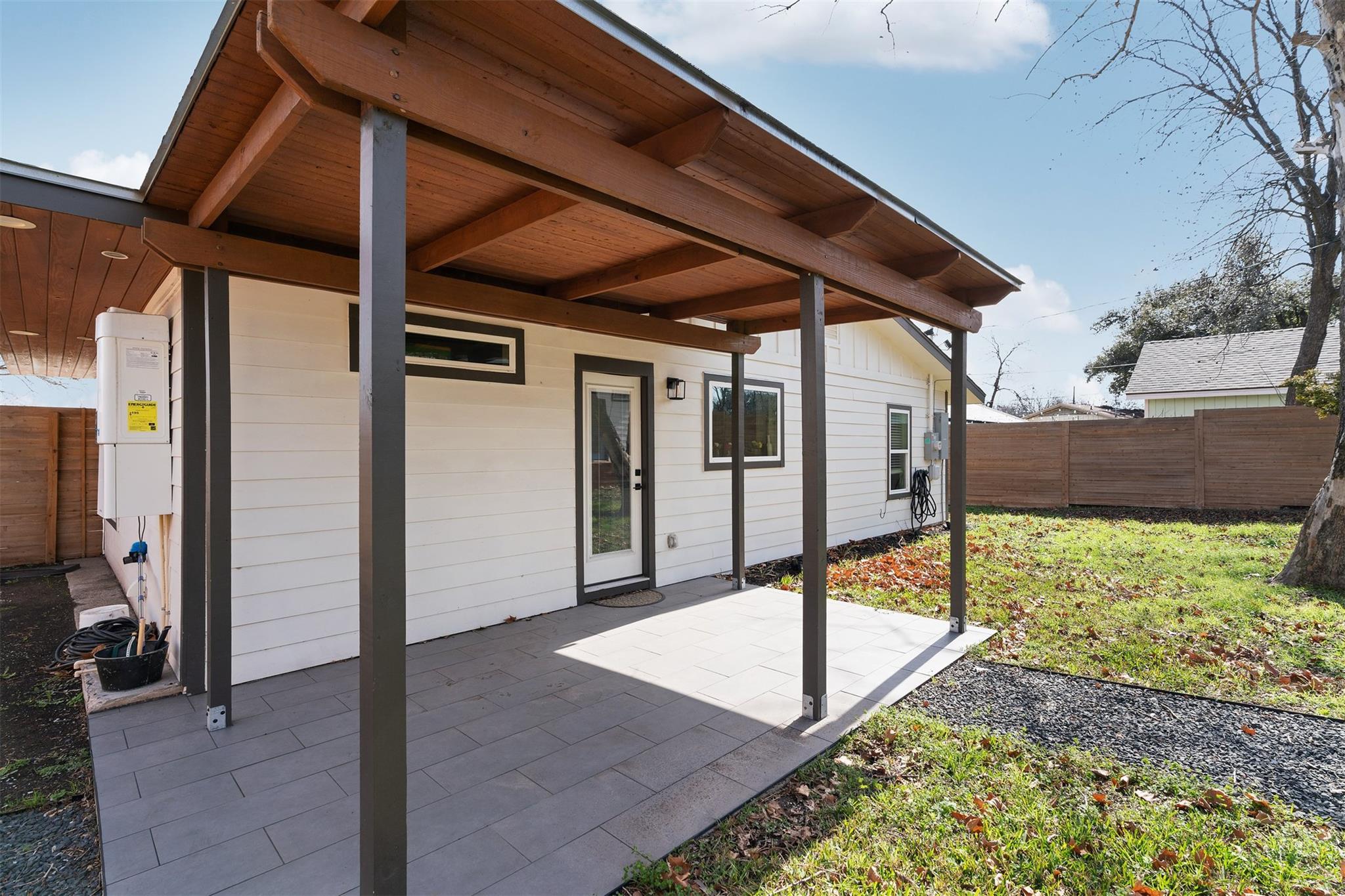 8516 Contour Dr, Austin, TX 78757