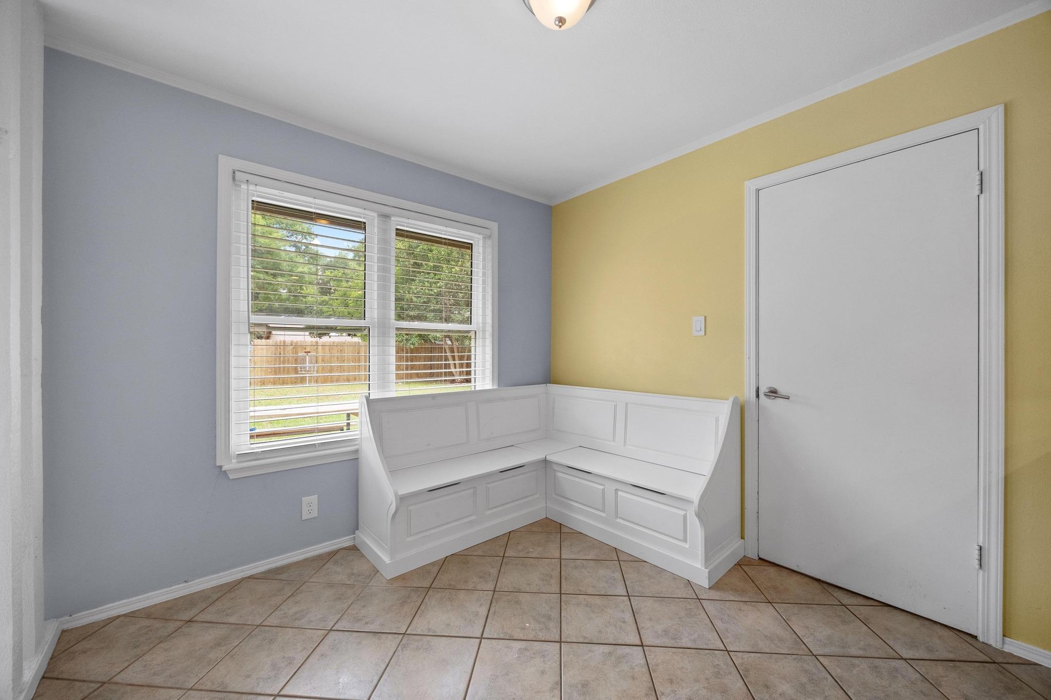 1301 S Meadows Dr, Austin, TX 78758