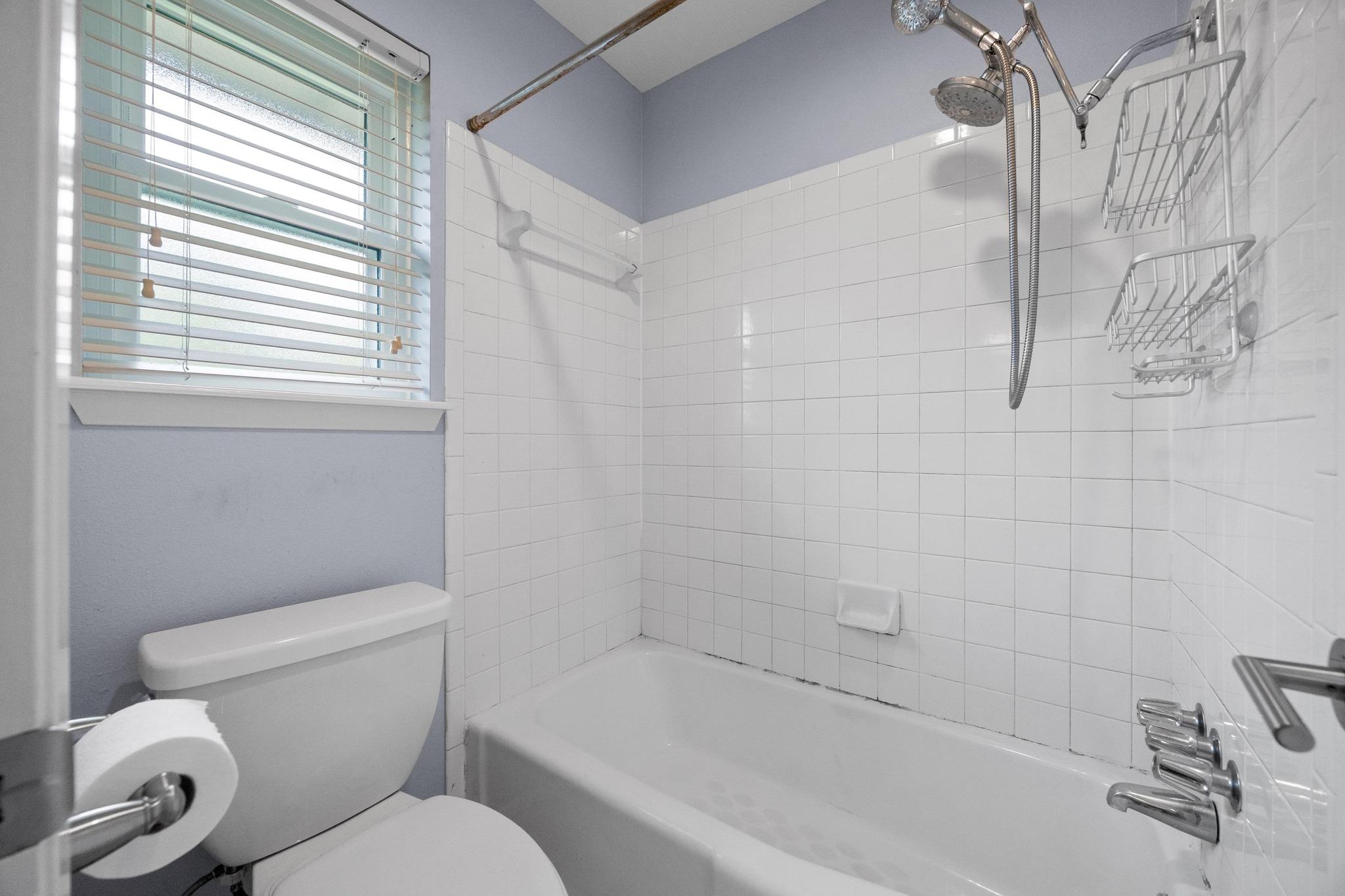 1301 S Meadows Dr, Austin, TX 78758