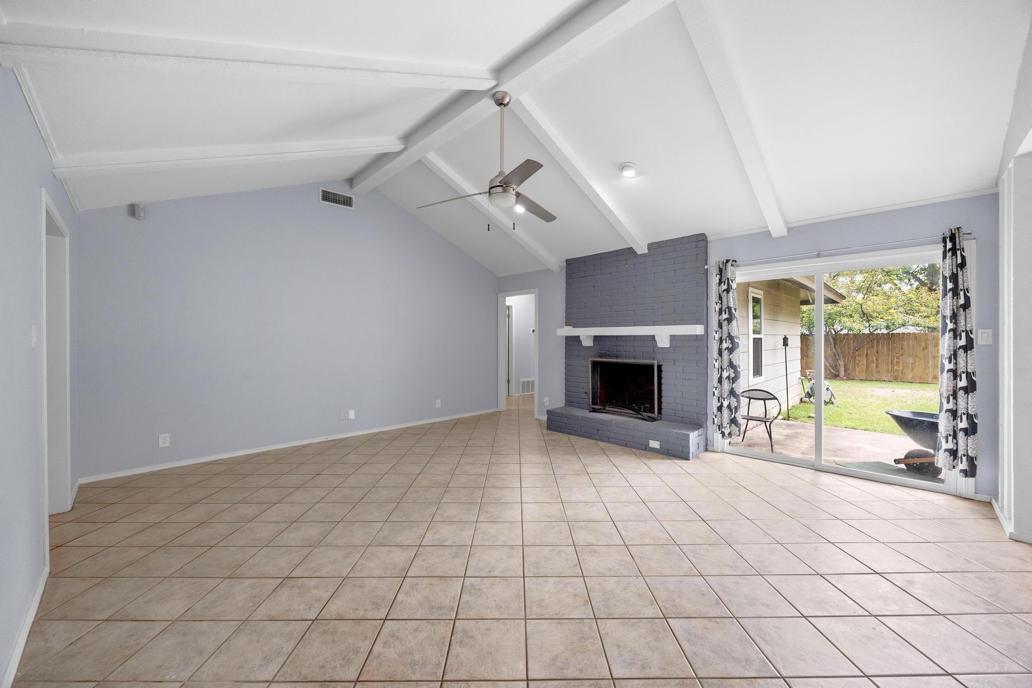 1301 S Meadows Dr, Austin, TX 78758