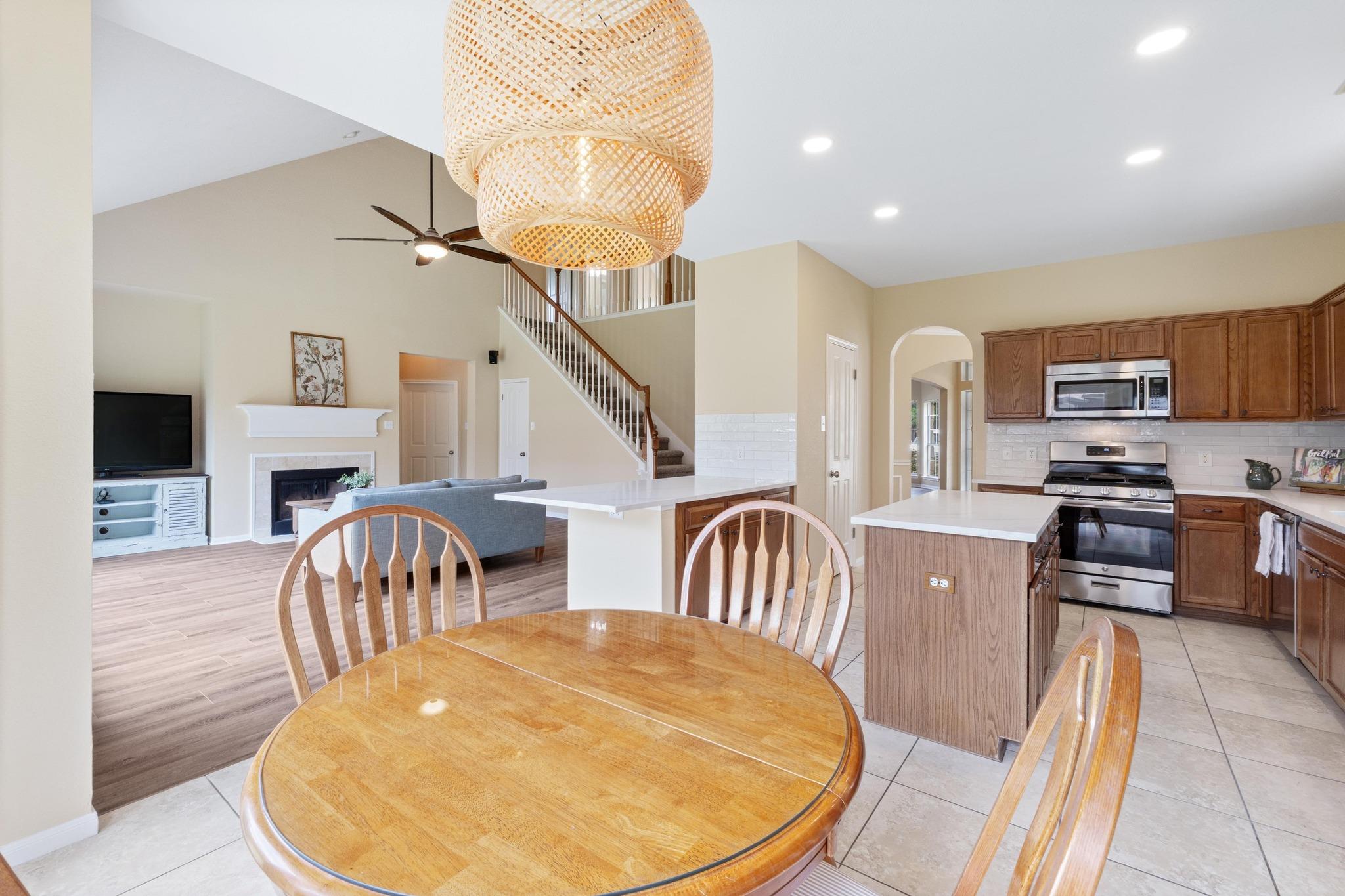 17704 Miller Falls Cv, Round Rock, TX 78681