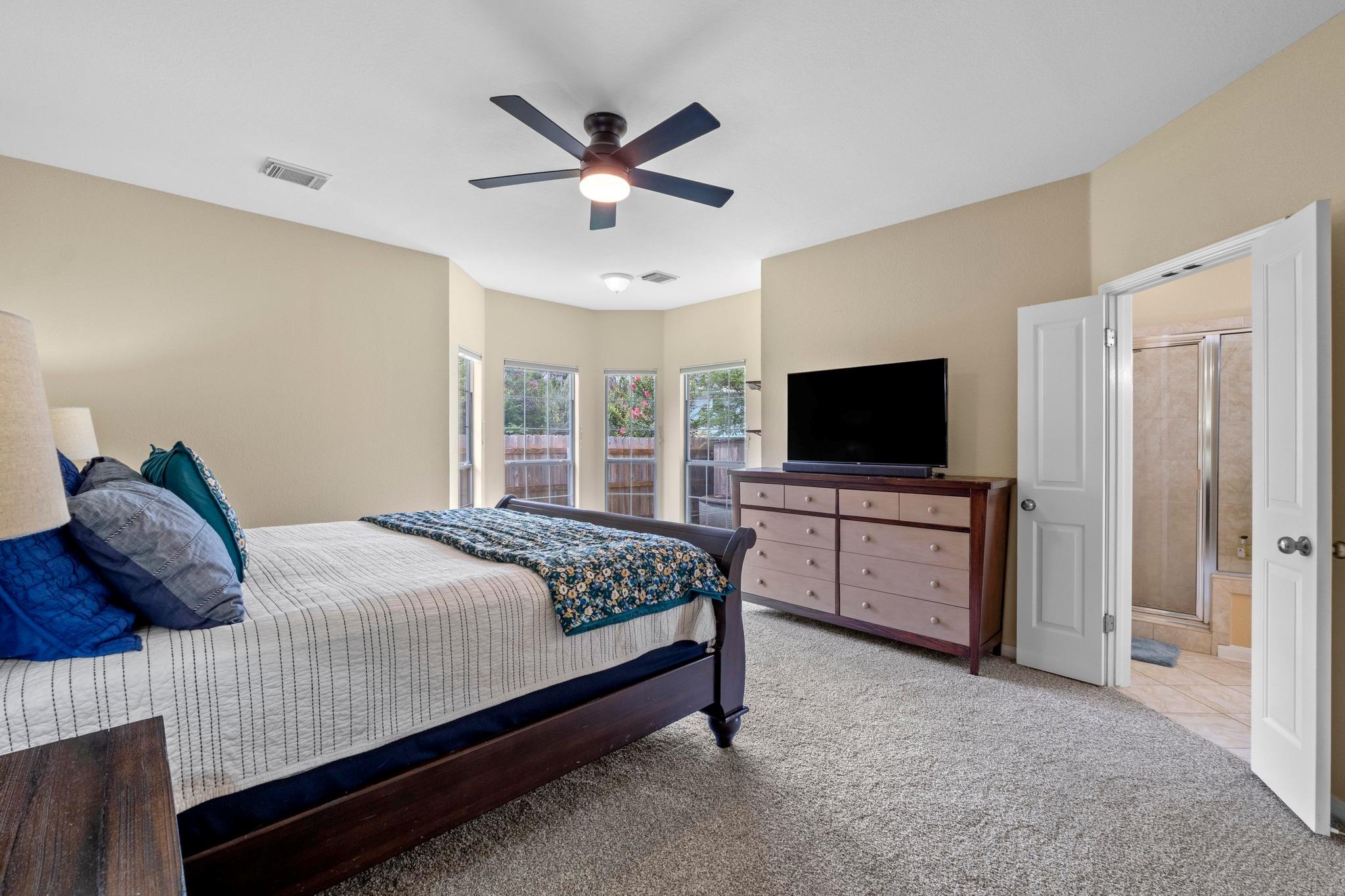 17704 Miller Falls Cv, Round Rock, TX 78681
