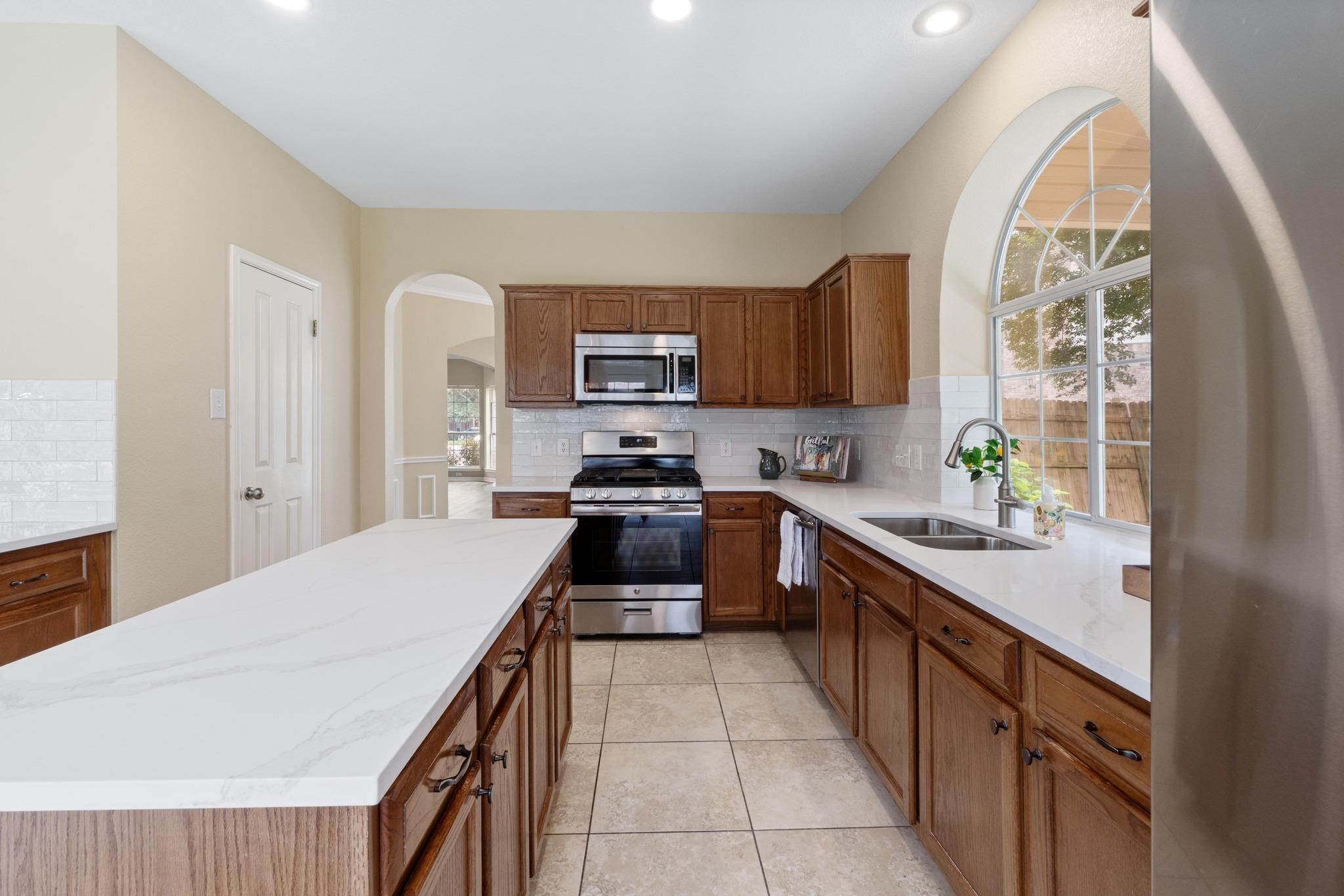 17704 Miller Falls Cv, Round Rock, TX 78681