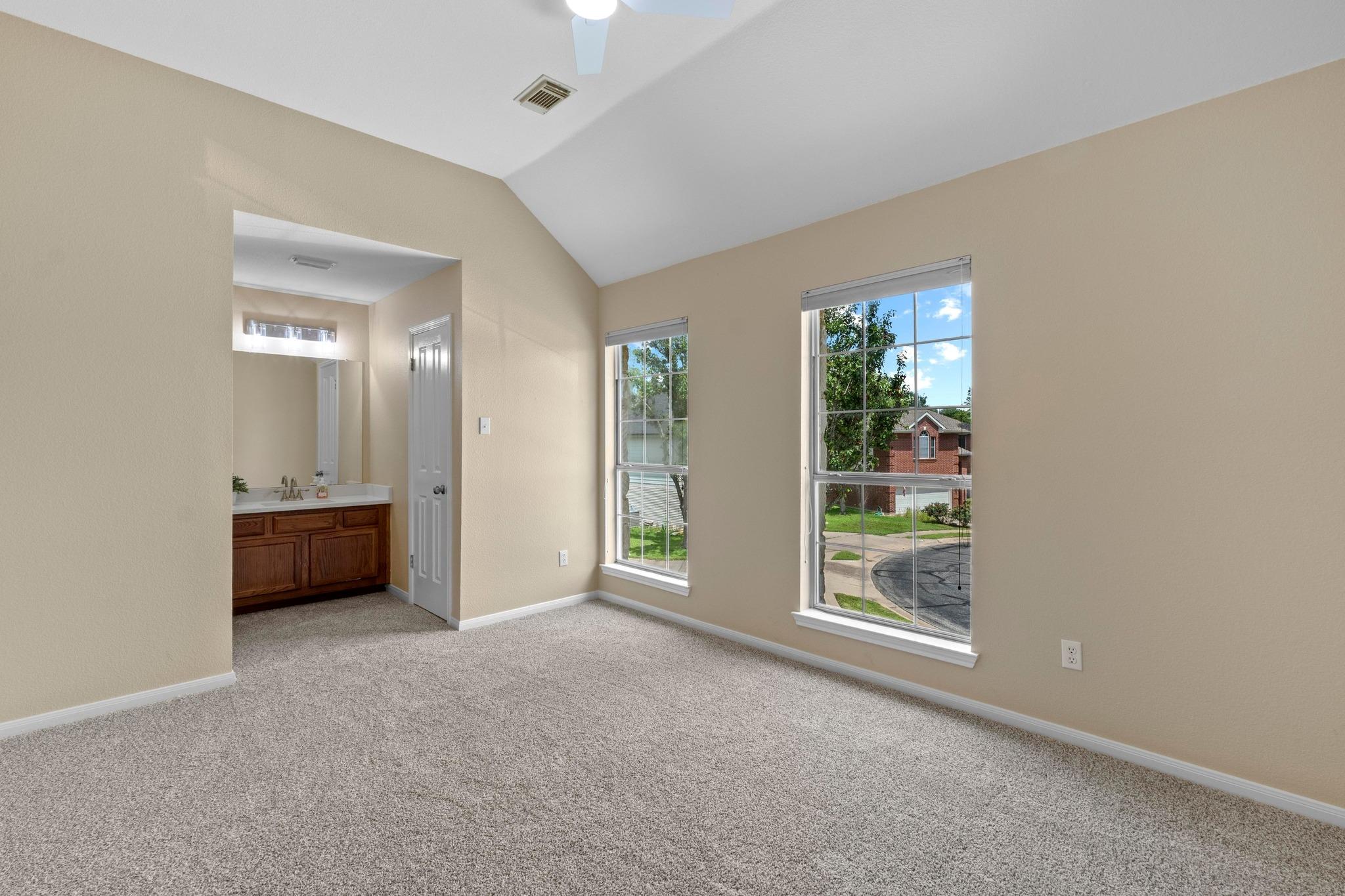 17704 Miller Falls Cv, Round Rock, TX 78681