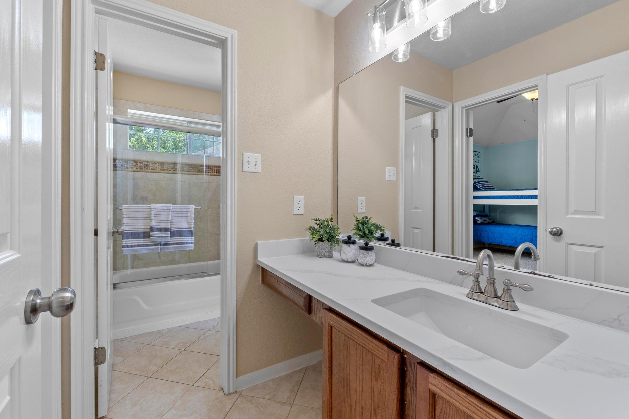 17704 Miller Falls Cv, Round Rock, TX 78681
