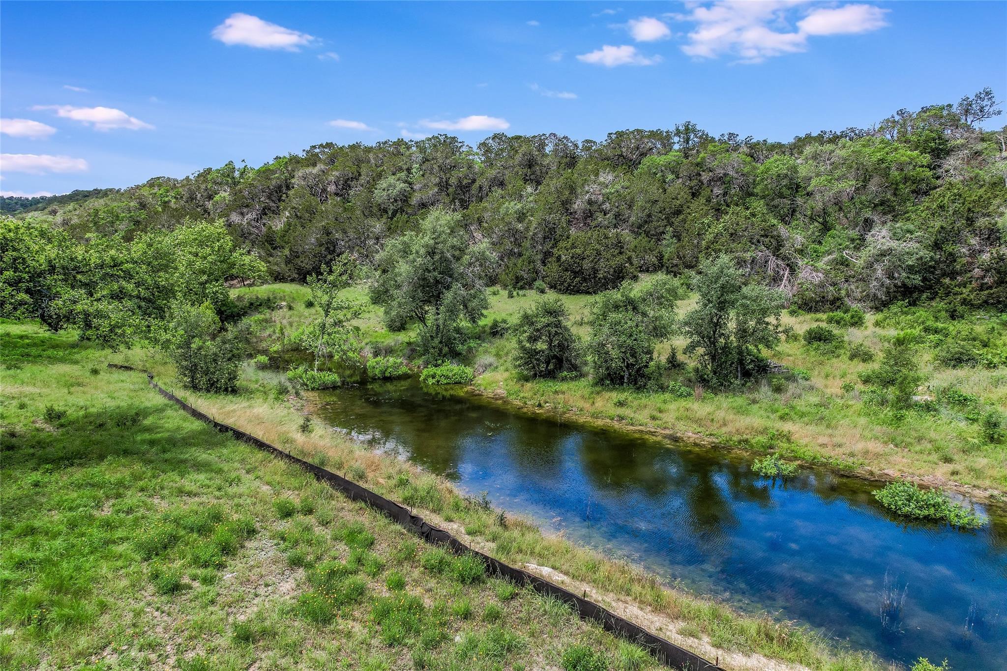 8 Newman Dr, Austin, TX 78738