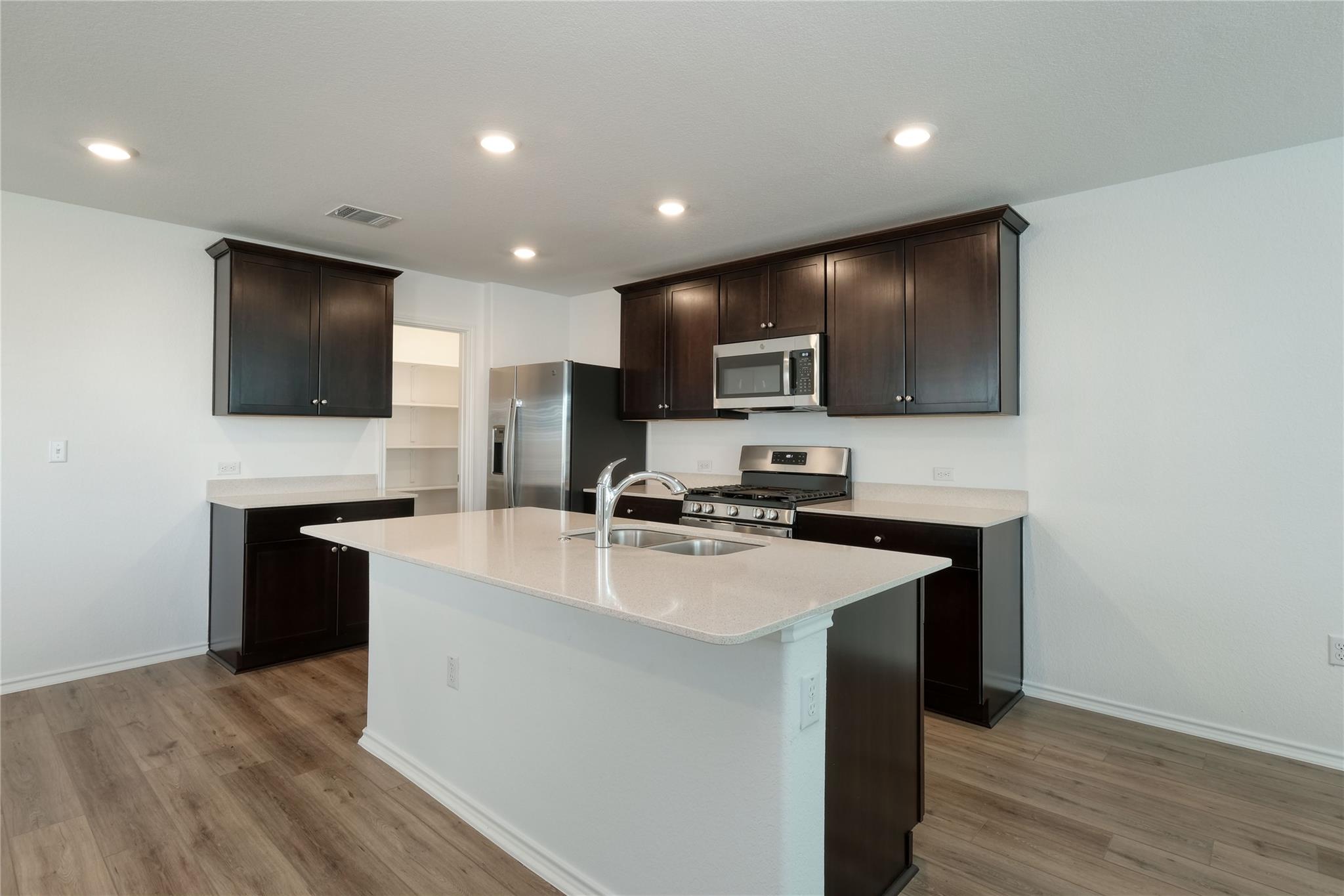 7225 Spotted Leaf Way, Del Valle, TX 78617