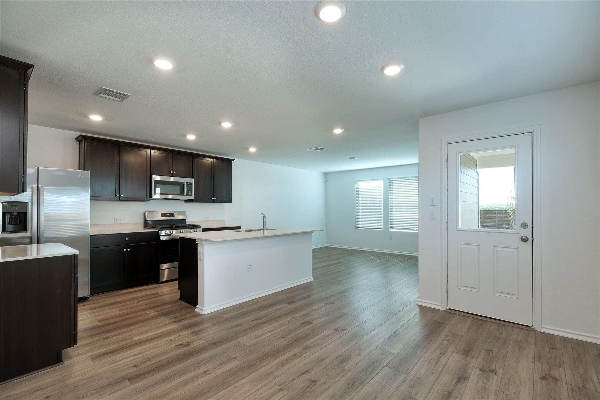7225 Spotted Leaf Way, Del Valle, TX 78617