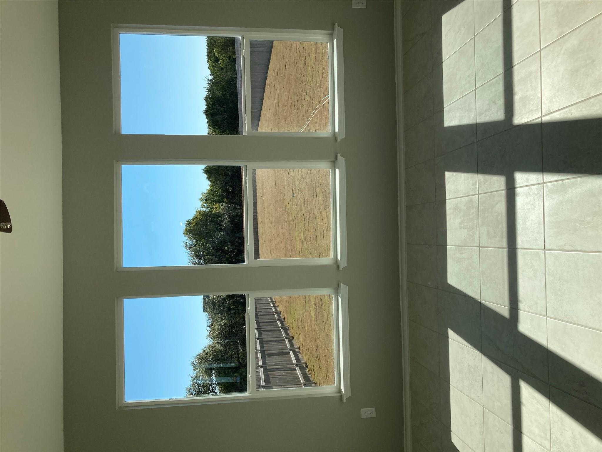 160 Lorianne Ln, Kyle, TX 78640