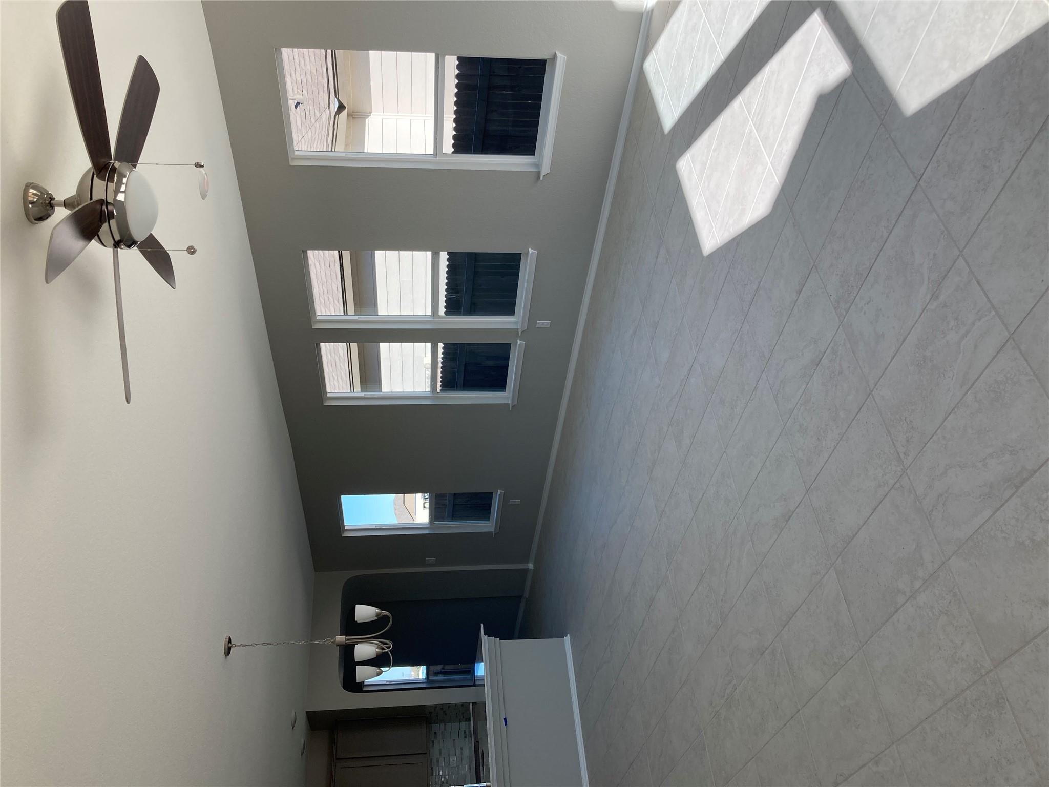 160 Lorianne Ln, Kyle, TX 78640