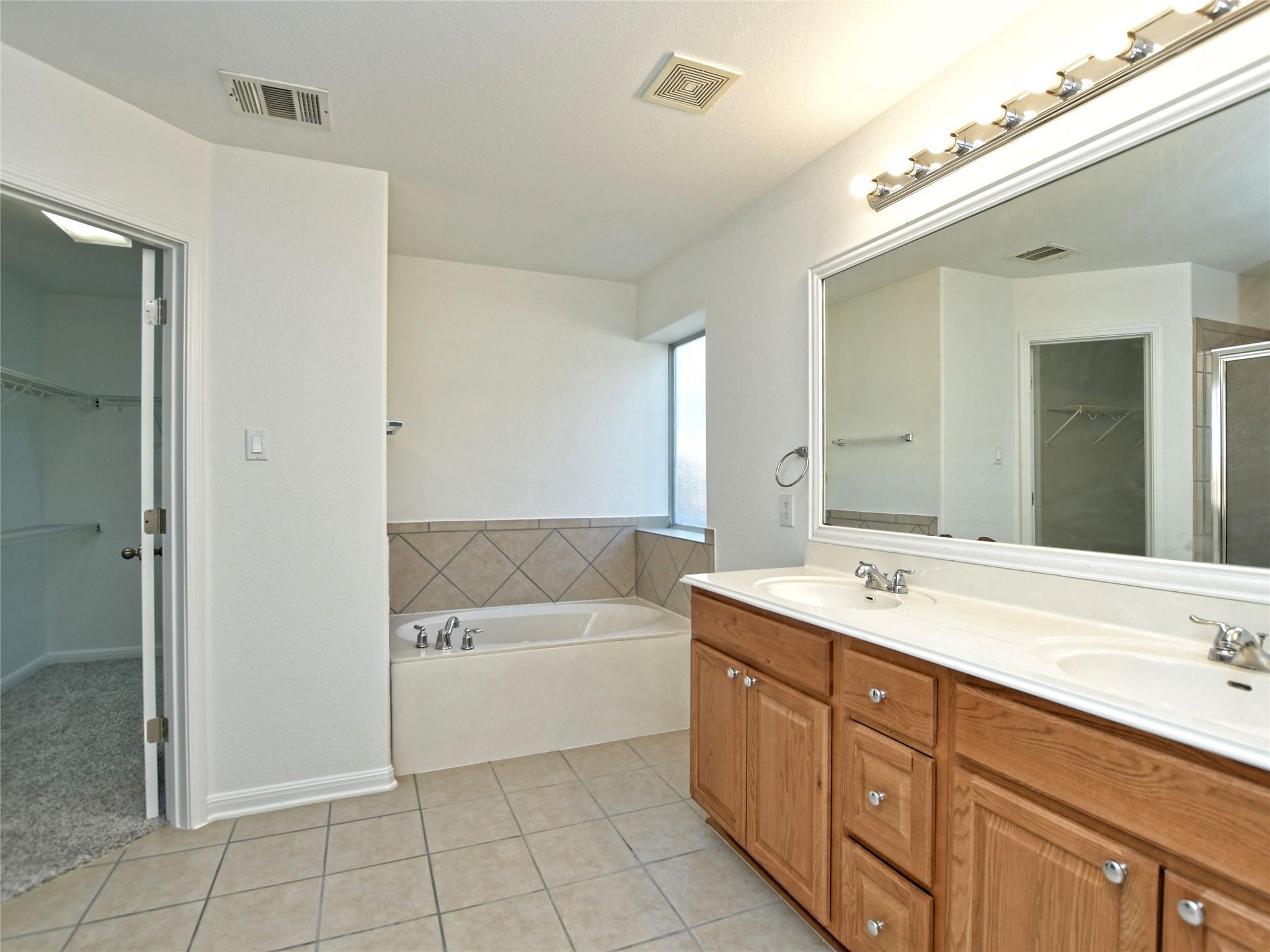 106 S Gadwall Ln, Cedar Park, TX 78613