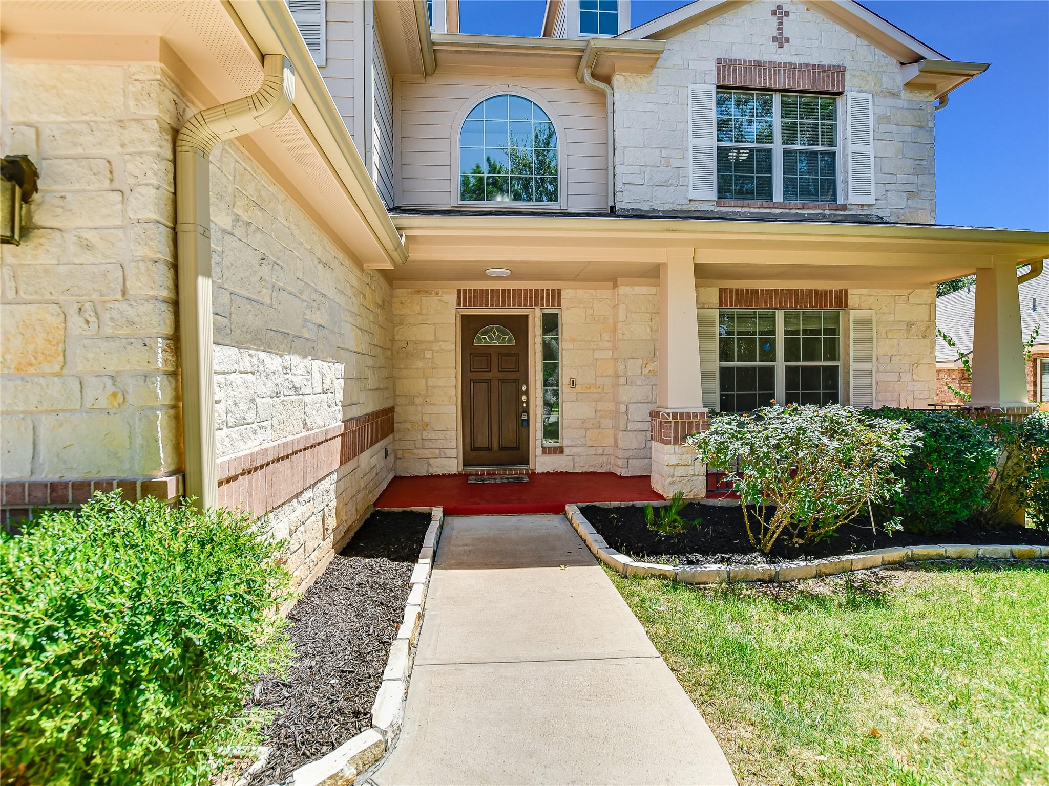 106 S Gadwall Ln, Cedar Park, TX 78613