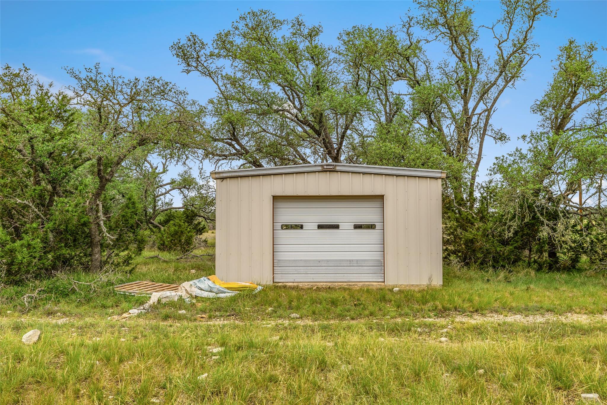 65 Miles Lane, Harper, TX 78631