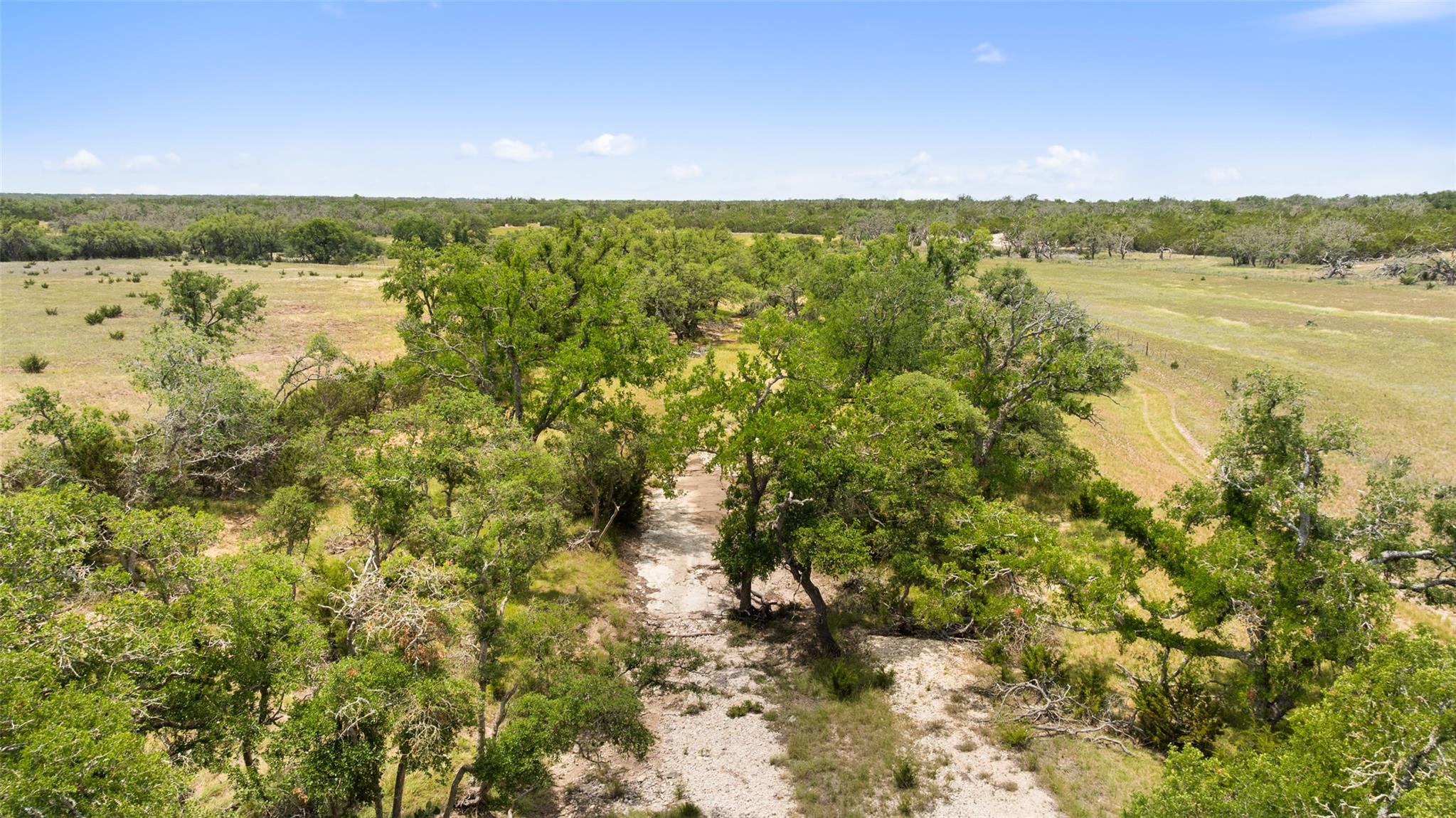 65 Miles Lane, Harper, TX 78631
