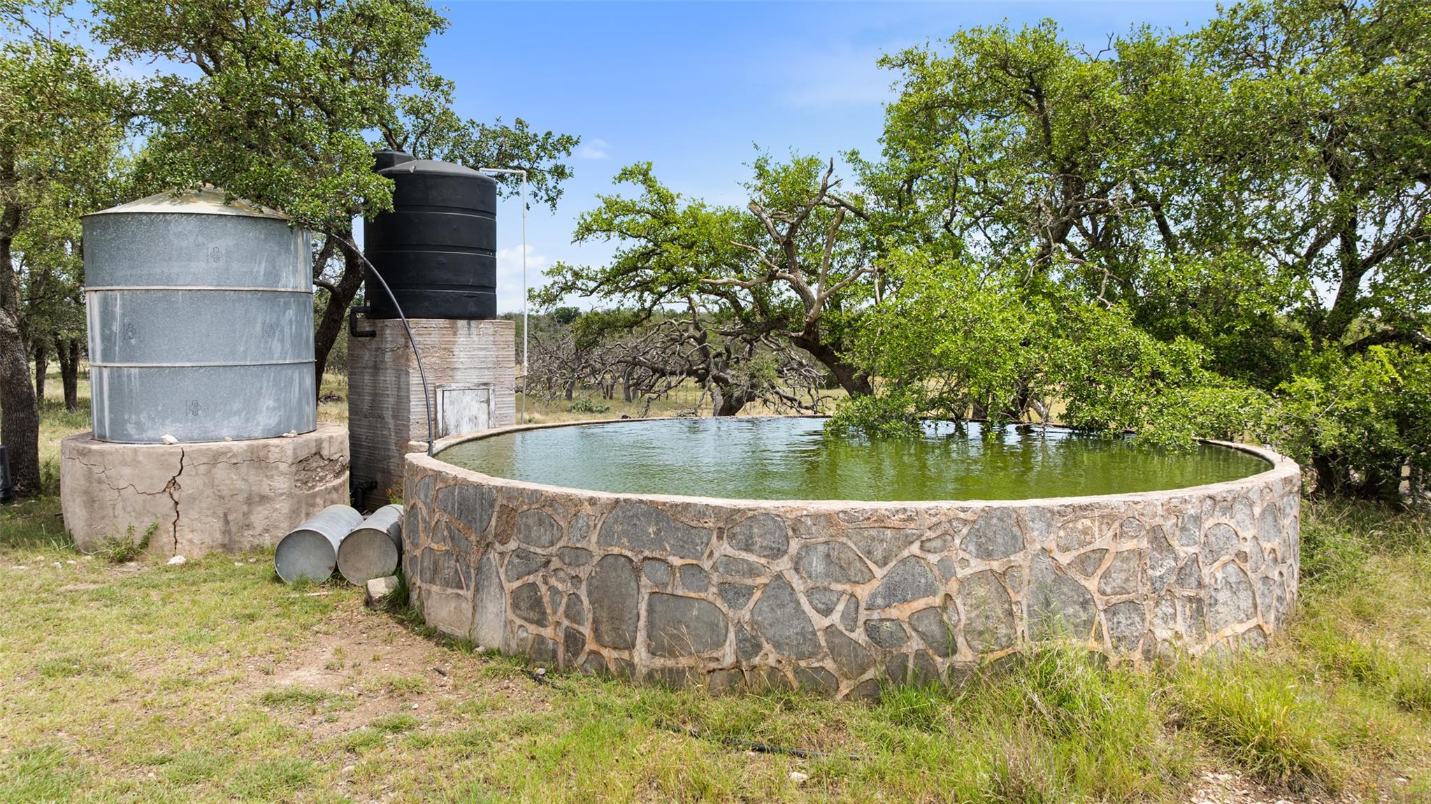 65 Miles Lane, Harper, TX 78631