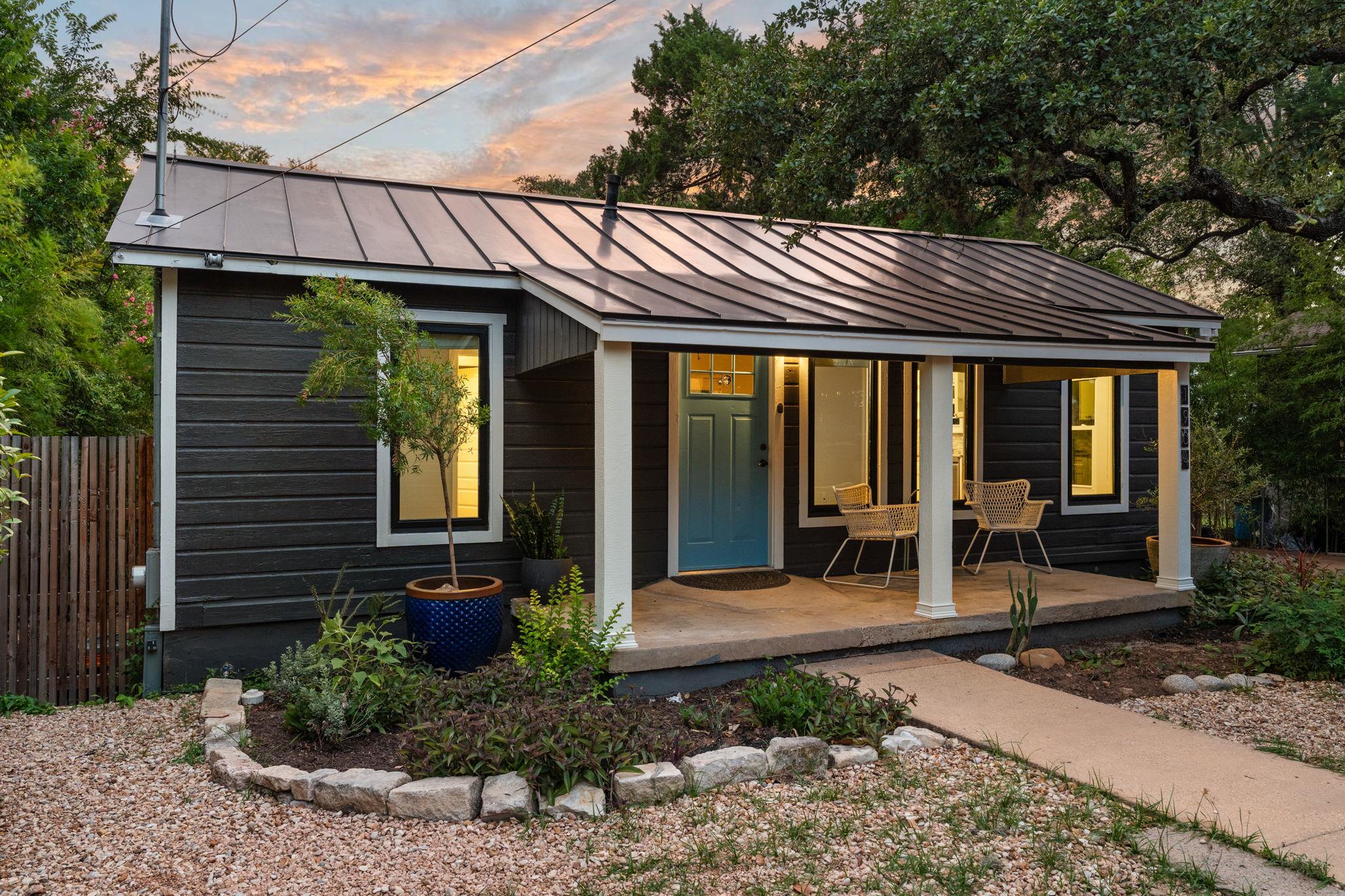 1904 S 6th St, Austin, TX 78704