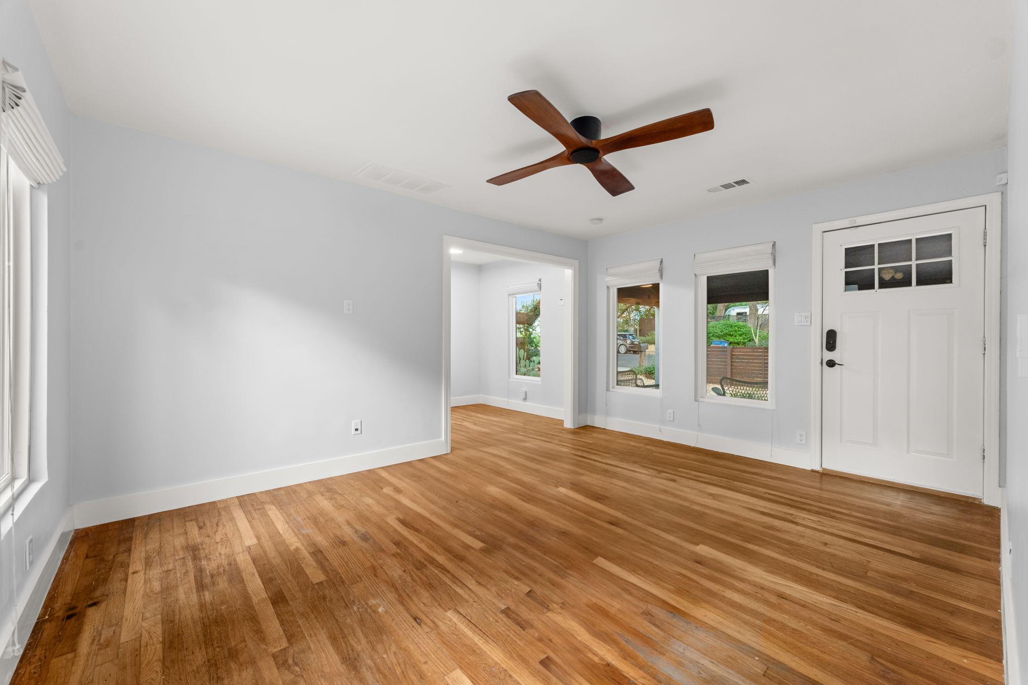 1904 S 6th St, Austin, TX 78704