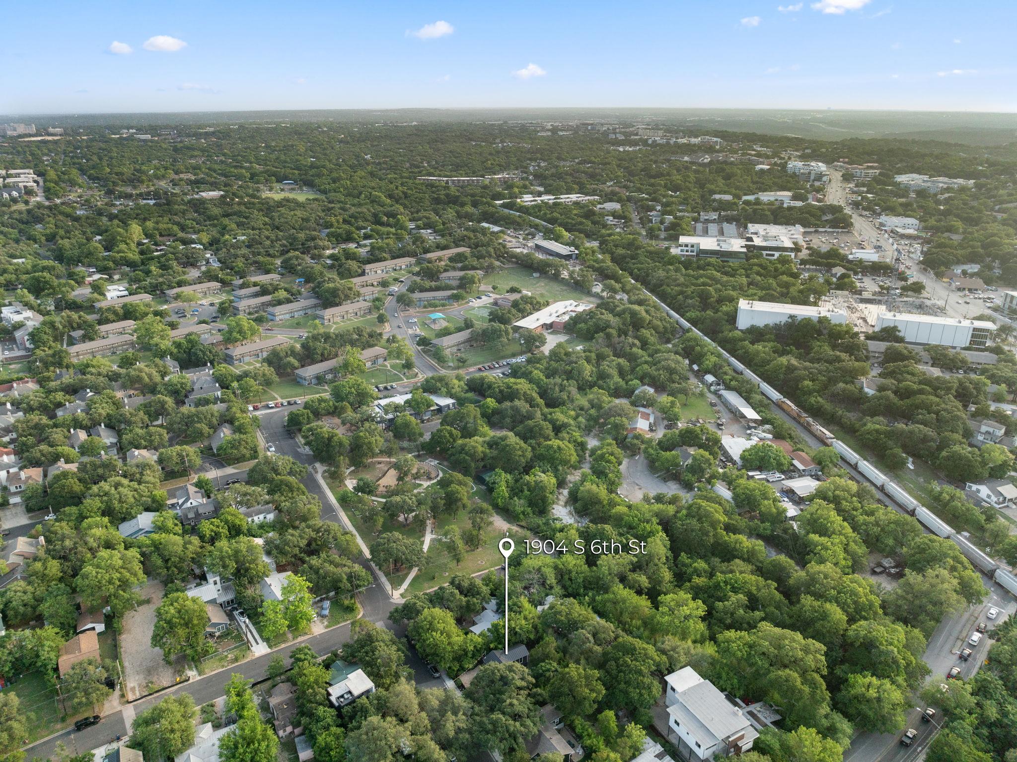 1904 S 6th St, Austin, TX 78704