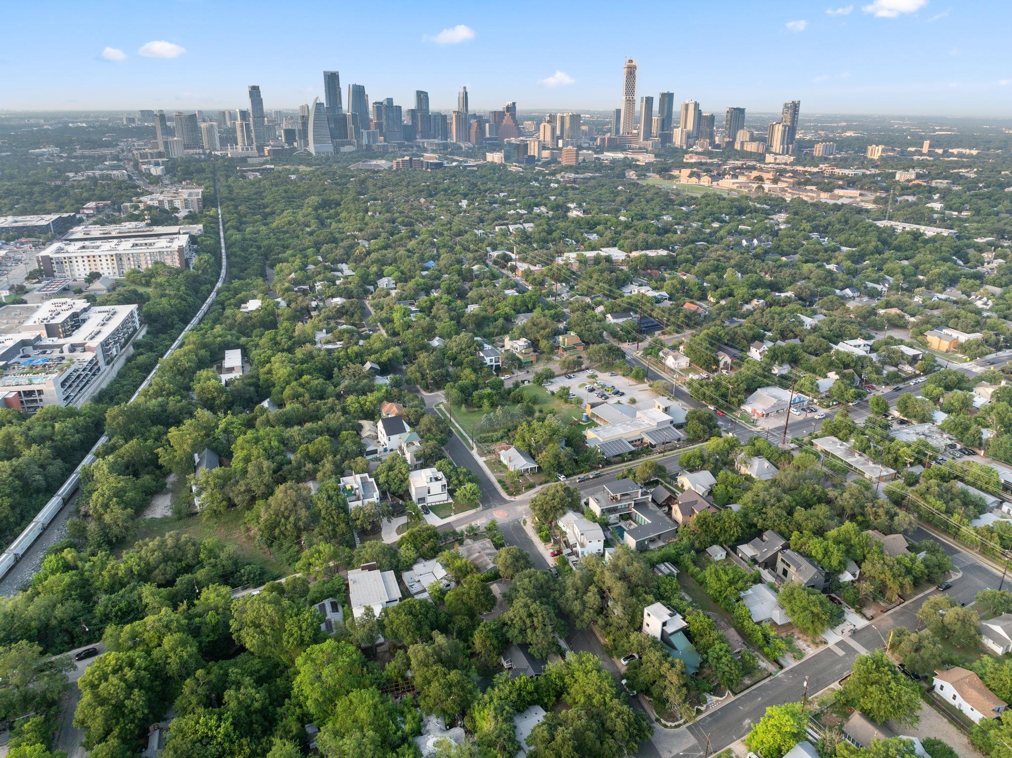 1904 S 6th St, Austin, TX 78704