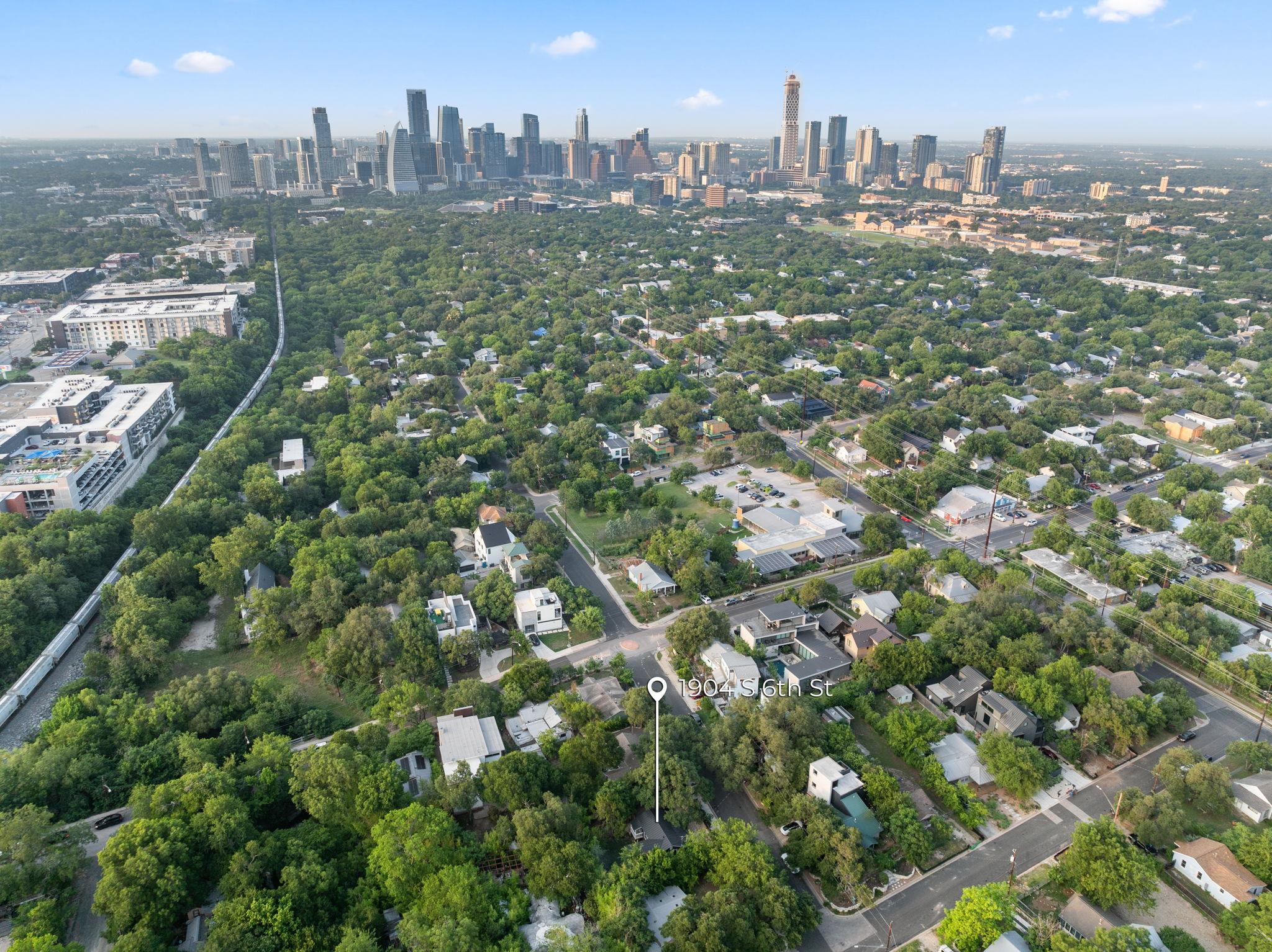 1904 S 6th St, Austin, TX 78704